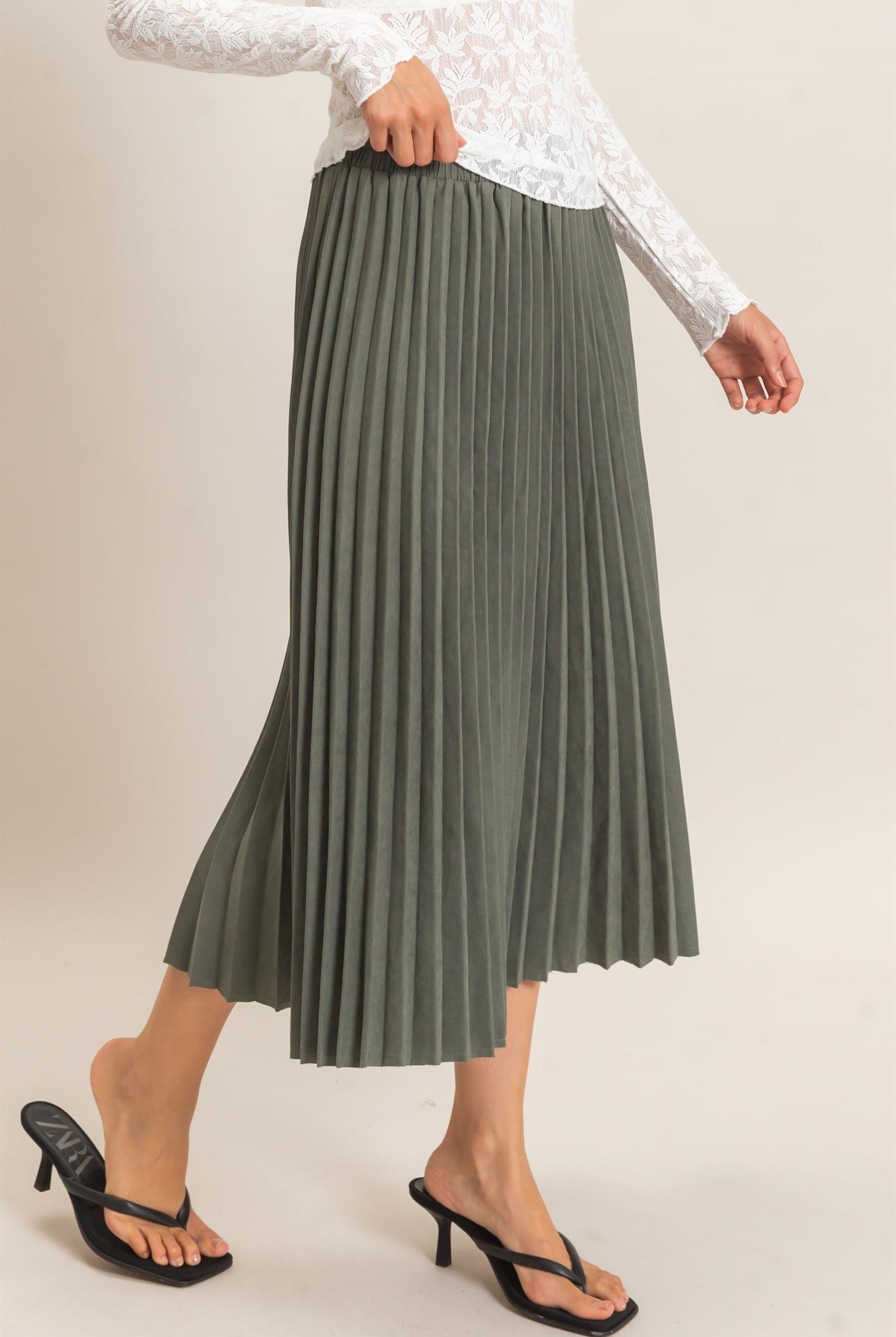 Wholesale Suede Accordion Pleated Skirt Skirts HF26F084-D FOREST GREEN HYFVE