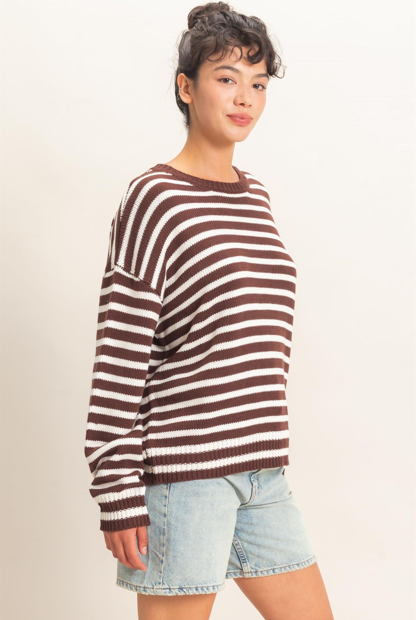 Wholesale Striped Crew Neck Sweater Sweaters DZ26E237 DARK BROWN DOUBLE ZERO