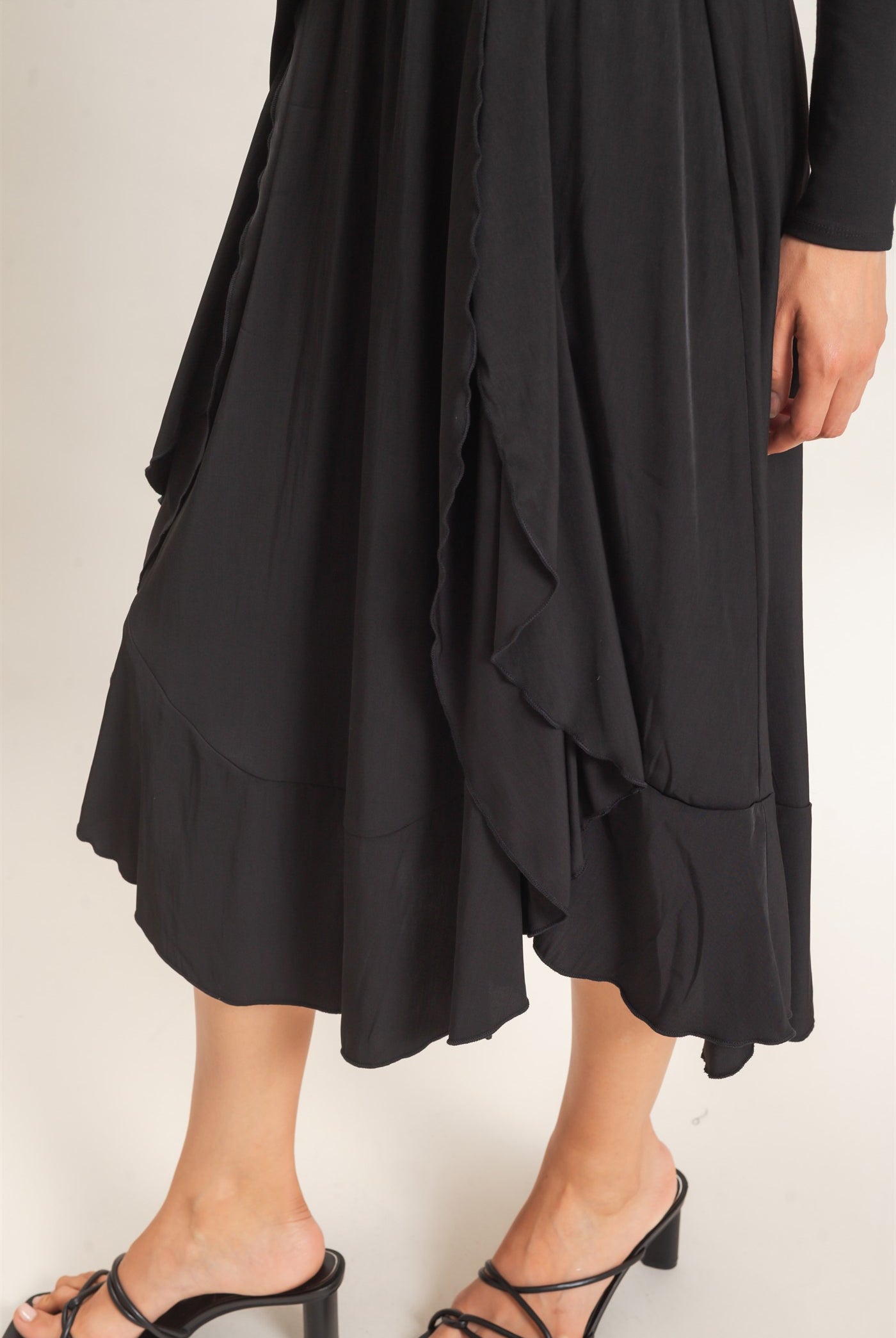 Wholesale Long Sleeve Flowy Dress Dresses HF26C997 BLACK HYFVE