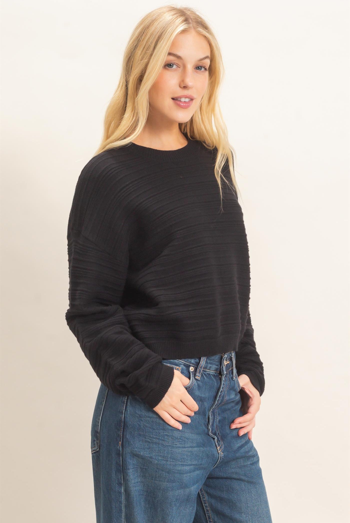 Wholesale Textured Crew Neck Sweater Sweaters HF26F196 BLACK HYFVE
