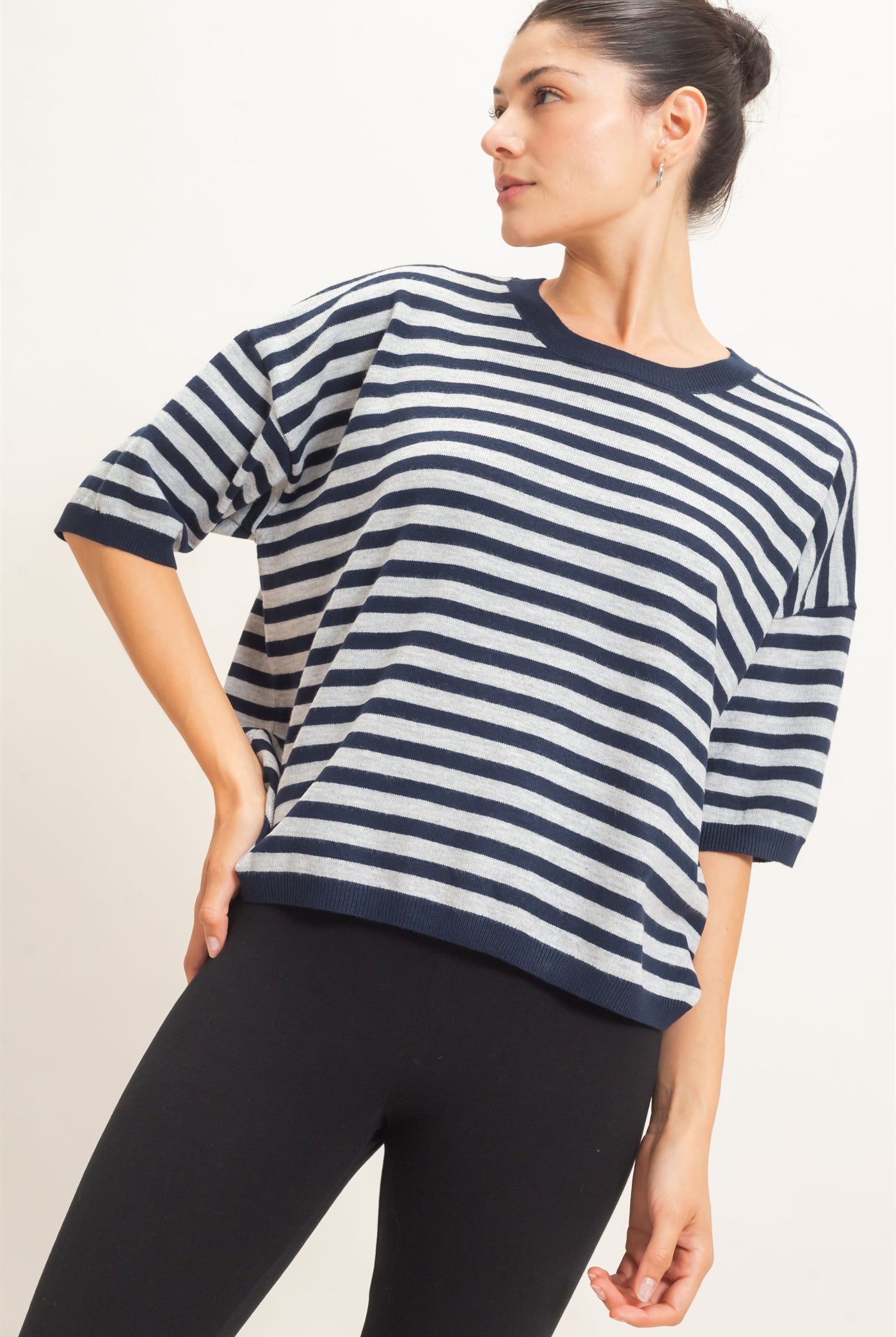 Wholesale Striped Crew Neck Sweater Sweaters HF26E234 NAVY HYFVE