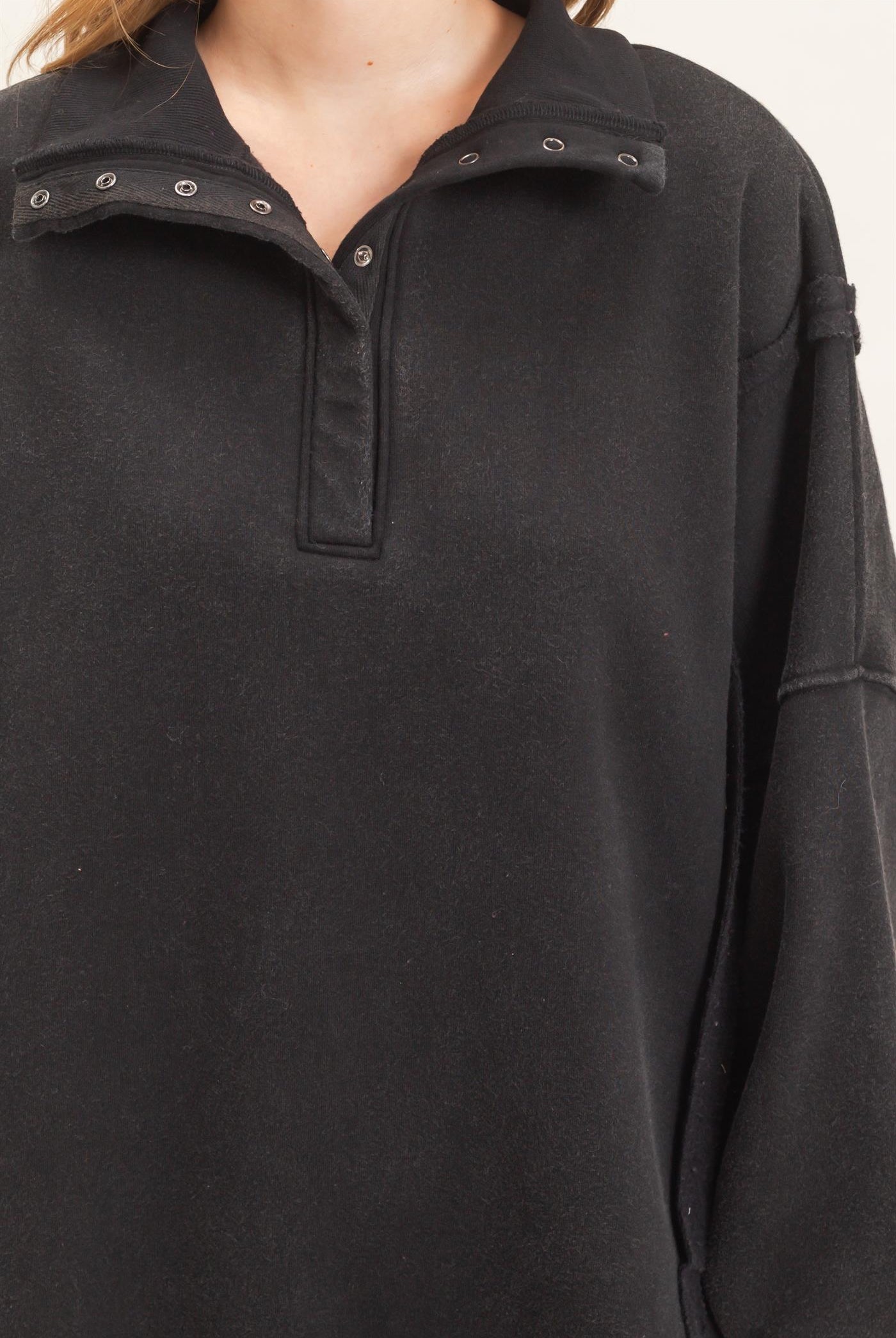 Wholesale Mineral Wash Snap Collar Pullover Clothing Tops HF26F086-D BLACK HYFVE