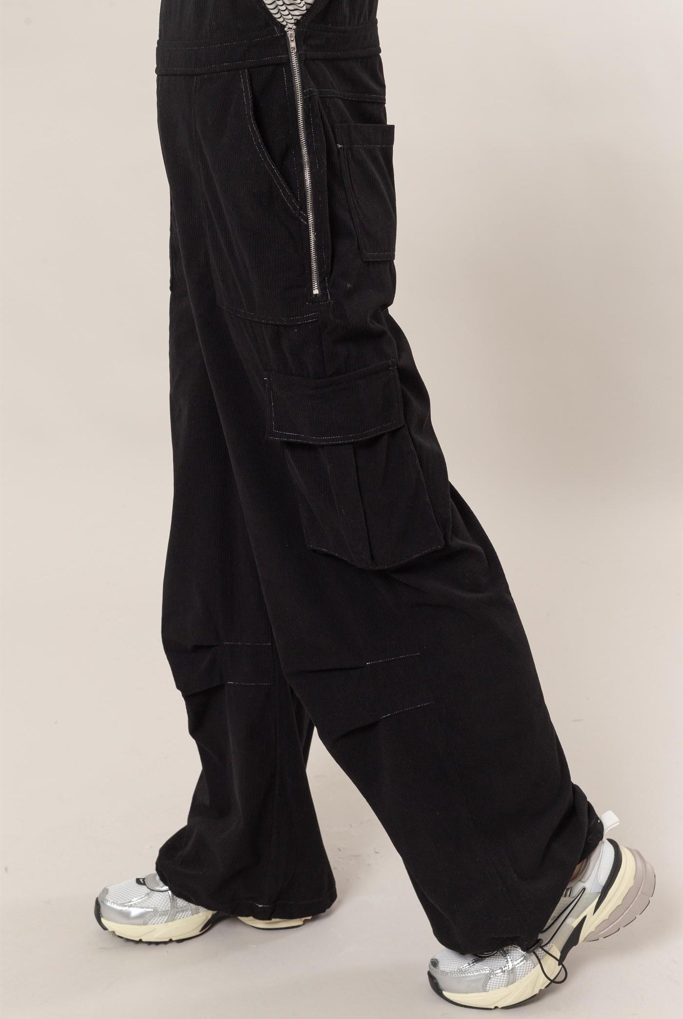 Wholesale Corduroy Cargo Overalls Clothing HF24F288 BLACK HYFVE