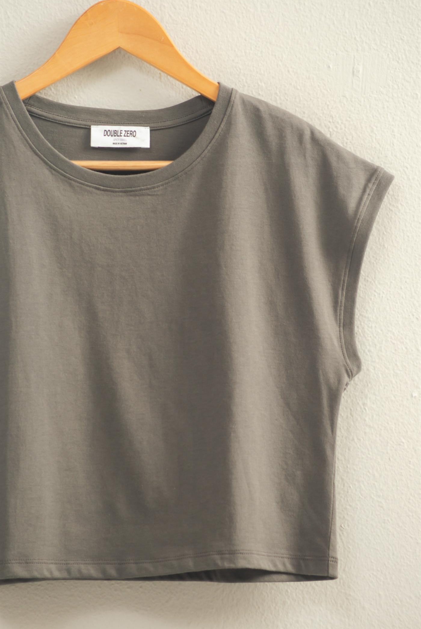 Wholesale Classic Crew Neck Sleeveless Top Shirts DZ24A652 CHARCOAL DOUBLE ZERO