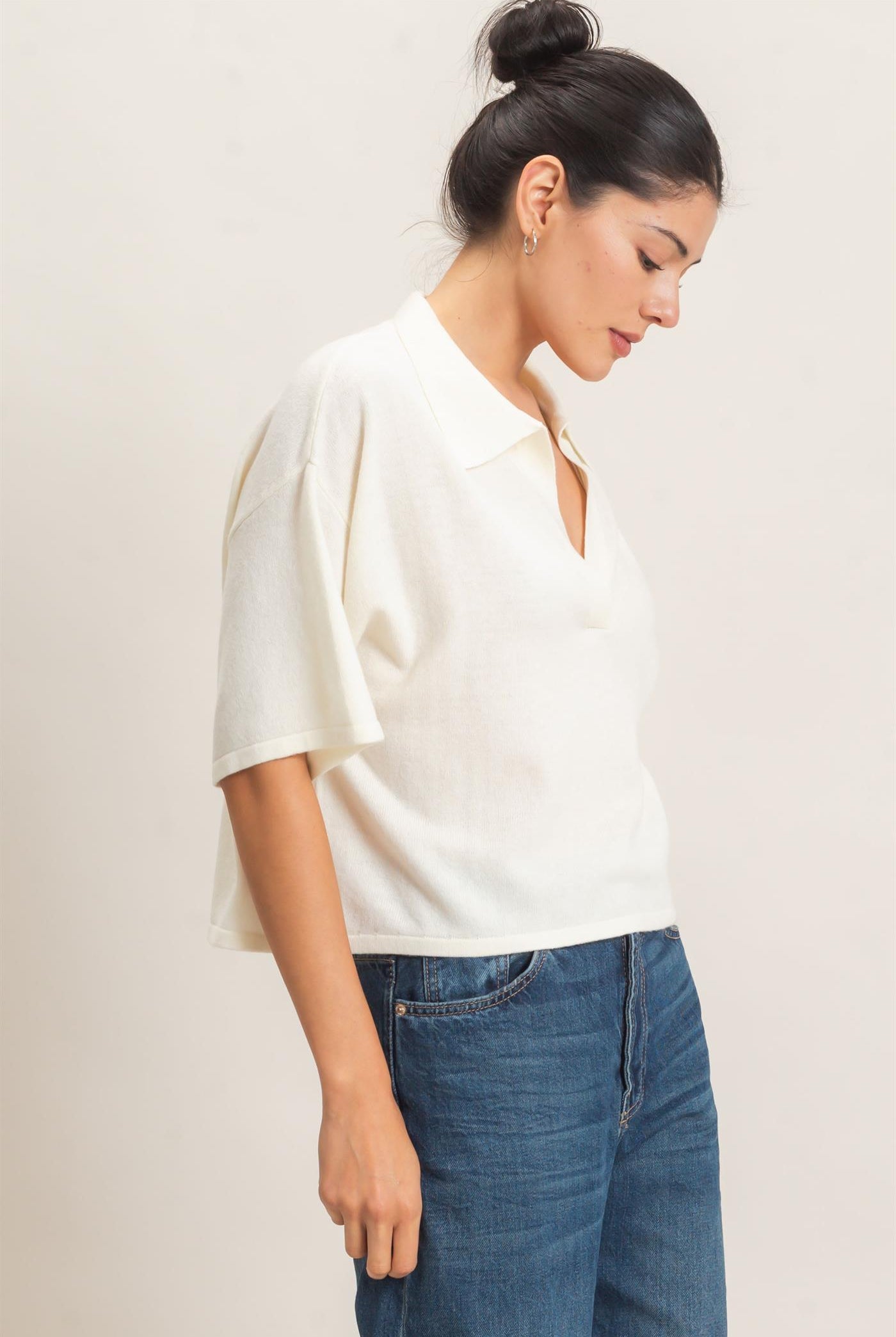 Wholesale Collared V-Neck Sweater Sweaters HF26E038 IVORY HYFVE
