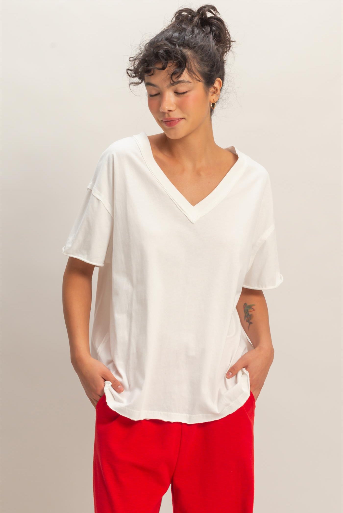 Wholesale Washed V-Neck Oversized Tee Clothing Tops DZ26A760 WHITE DOUBLE ZERO