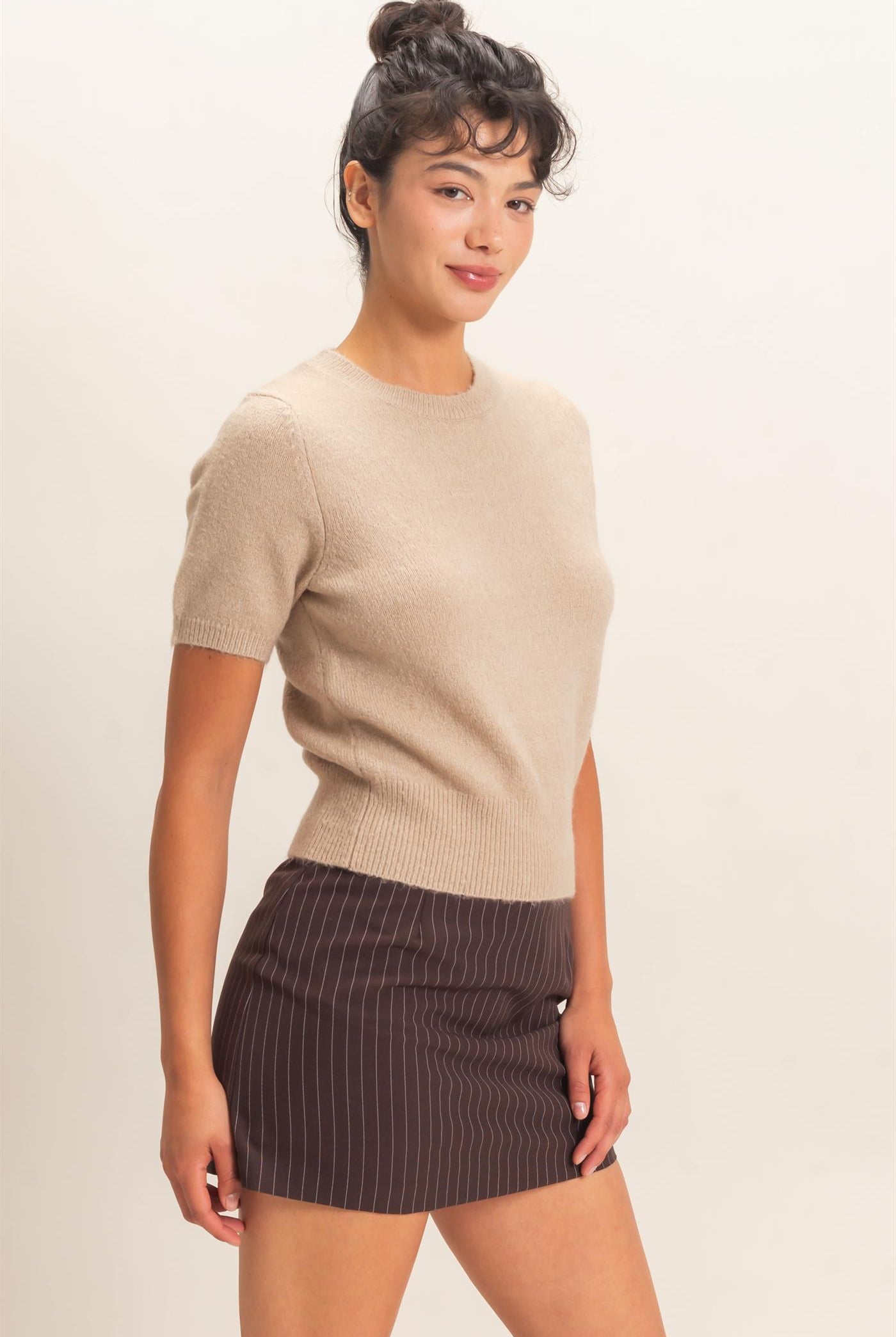 Wholesale Crew Neck Short Sleeve Knit Top Clothing Tops DZ26E944 TAUPE DOUBLE ZERO