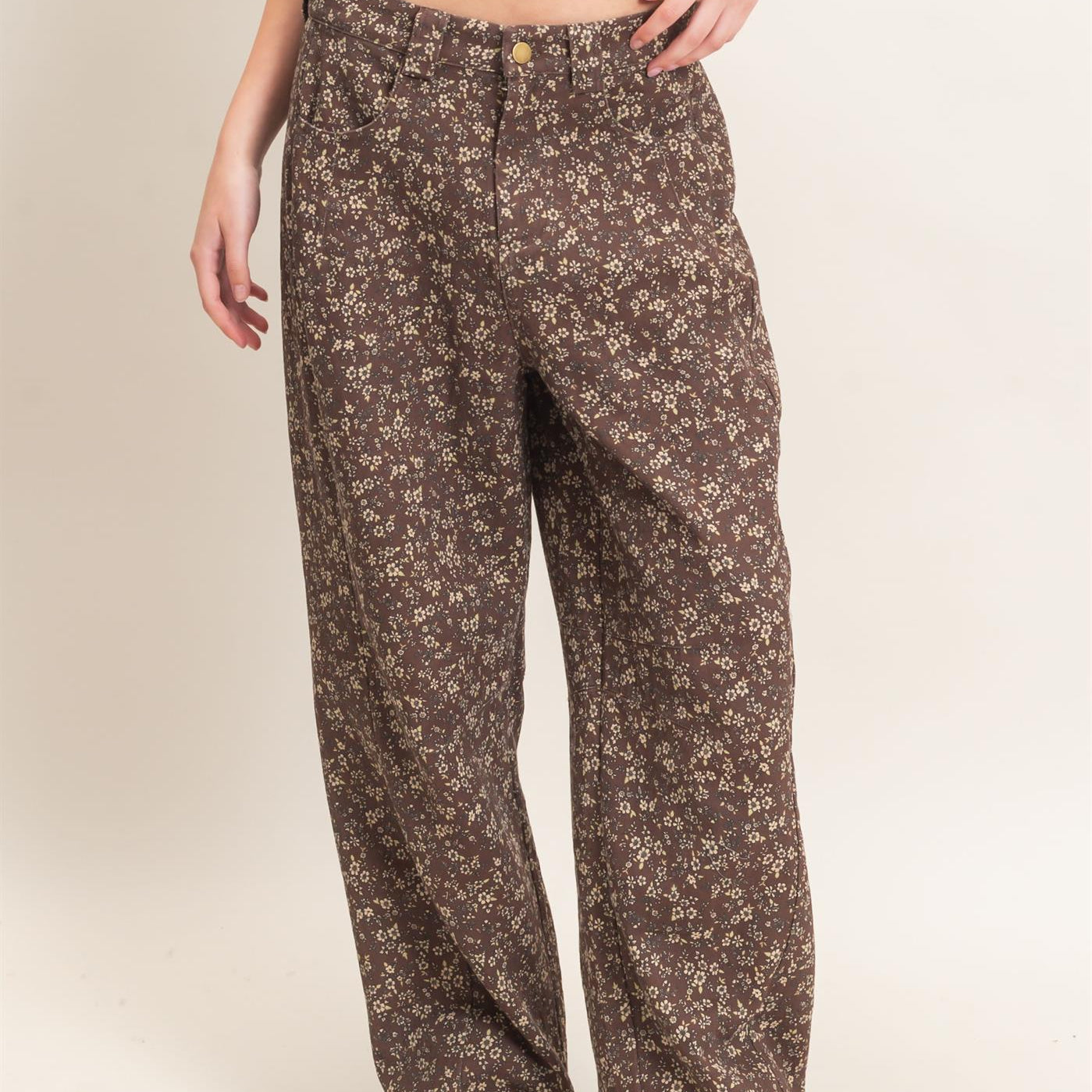 Wholesale Floral Print Garment Wash Barrel Pants Pants HF26C840 CHESTNUT HYFVE