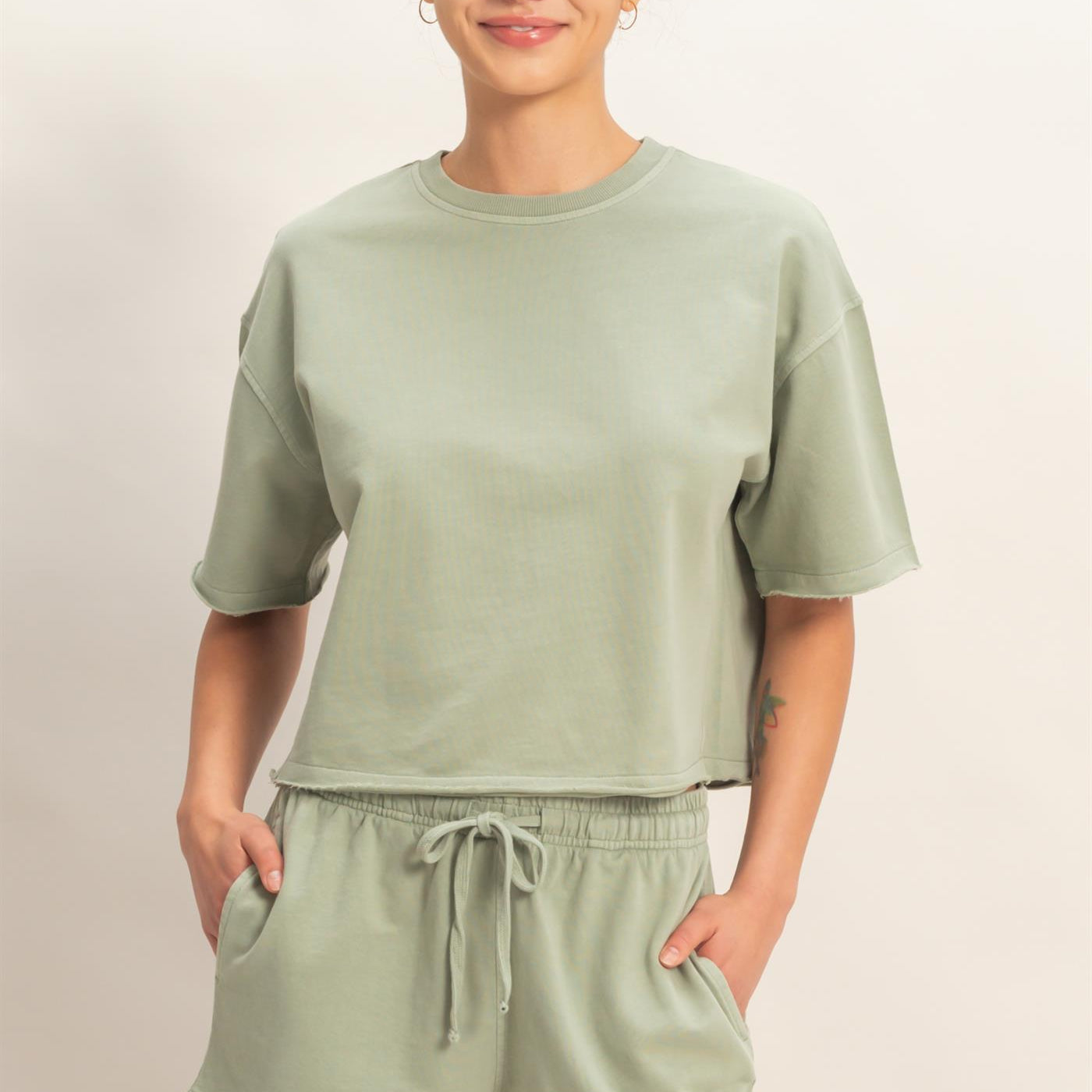 Wholesale Short Sleeve Crew Neck Top And Shorts Set Clothing DZ26C668-SET SAGE GREEN DOUBLE ZERO