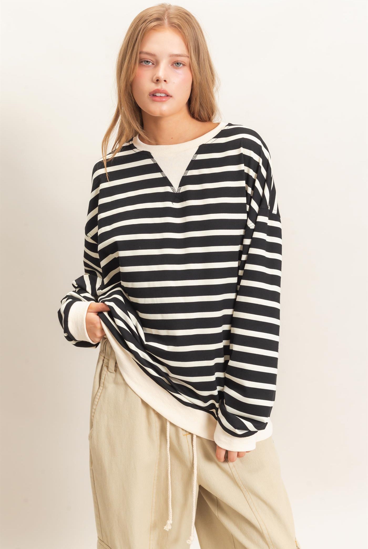 Wholesale Striped Long Sleeve Pullover Sweatshirts HF26F077 BLACK/CREAM HYFVE