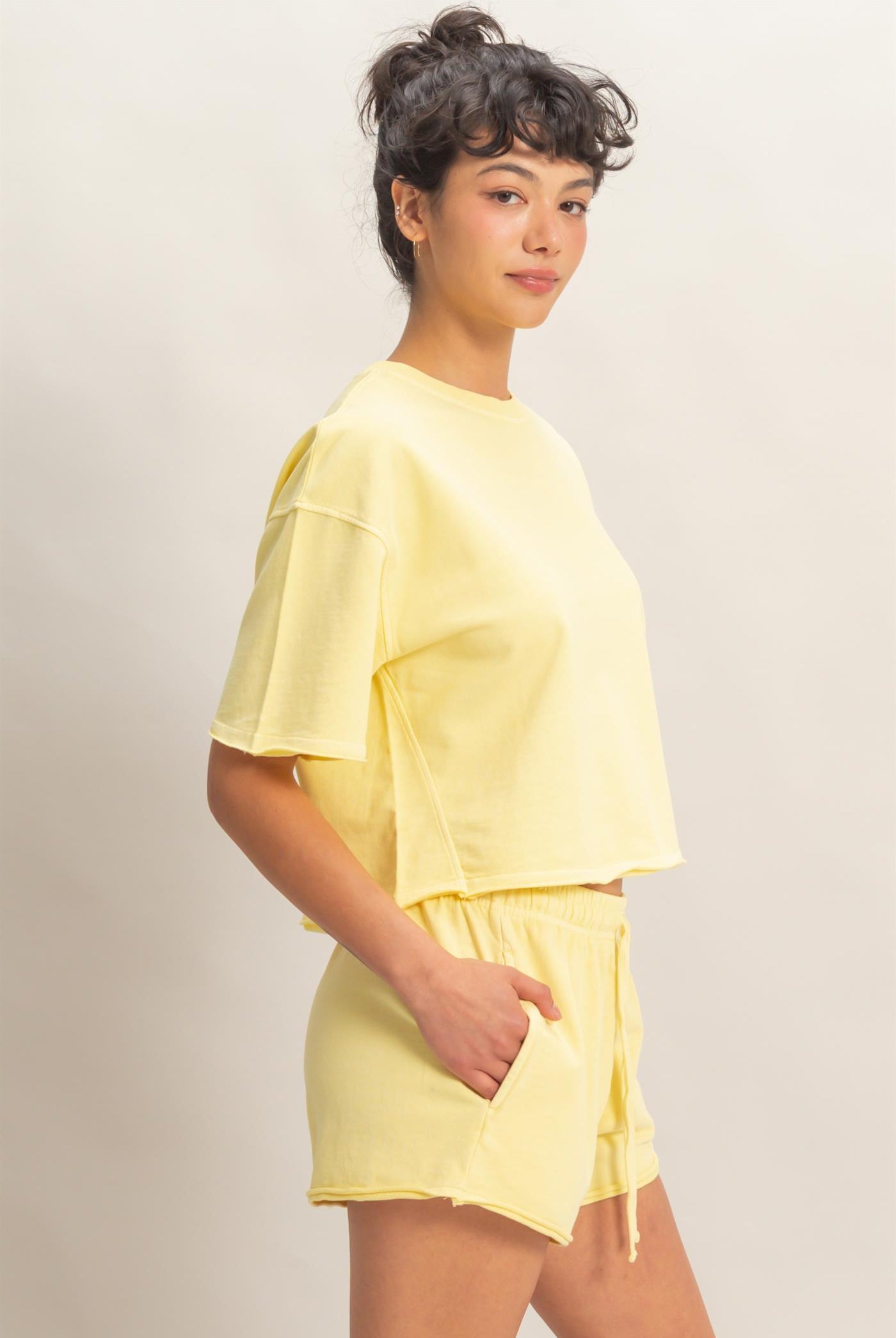 Wholesale Short Sleeve Crew Neck Top And Shorts Set Clothing DZ26C668-SET PALE YELLOW DOUBLE ZERO