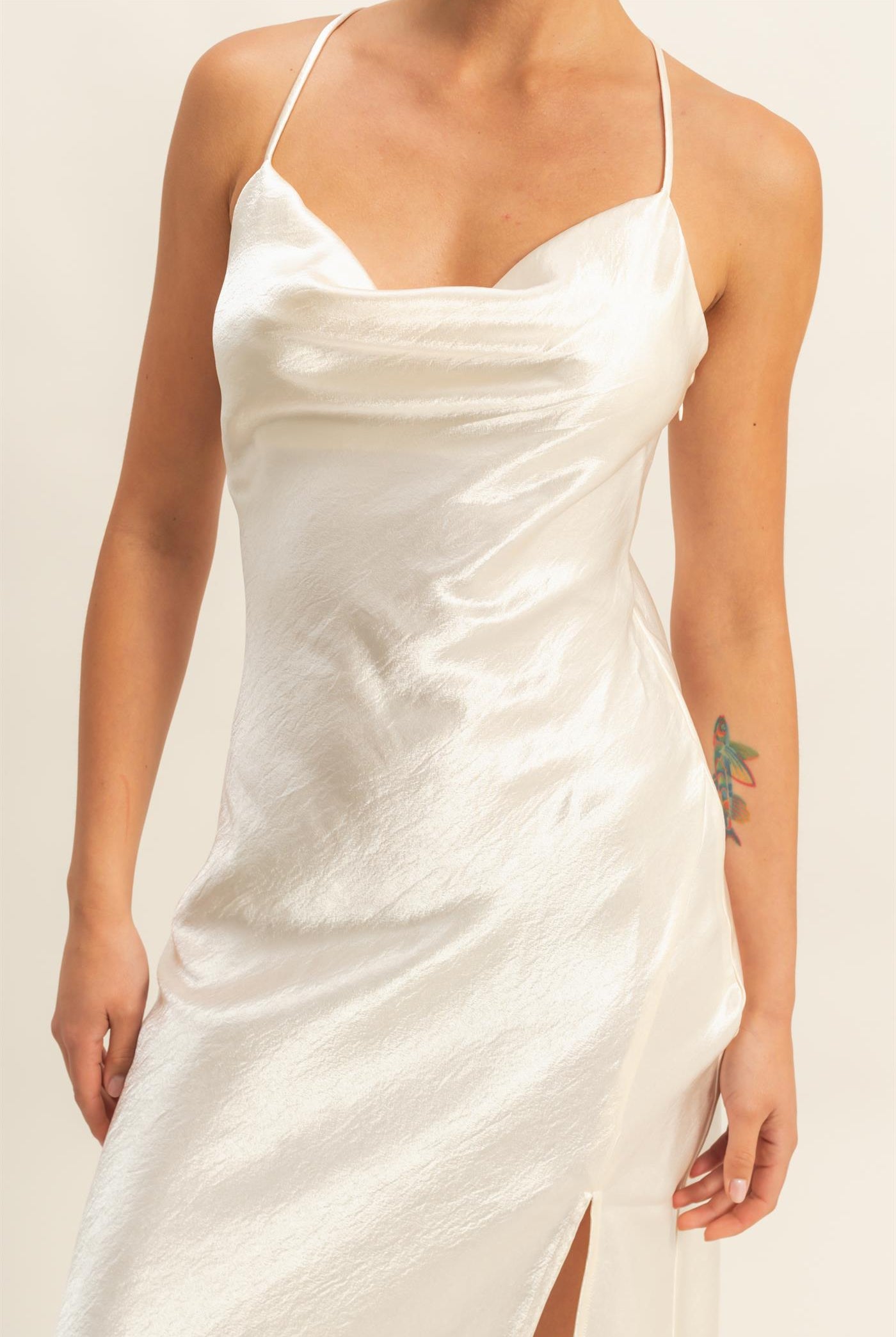 DZ25E902_CREAM_4257375