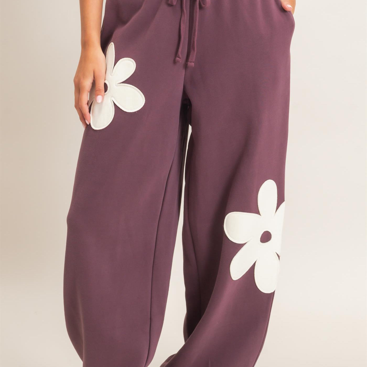 Wholesale Floral Applique Drawstring Jogger Pants Joggers DZ26F308 COCOA DOUBLE ZERO