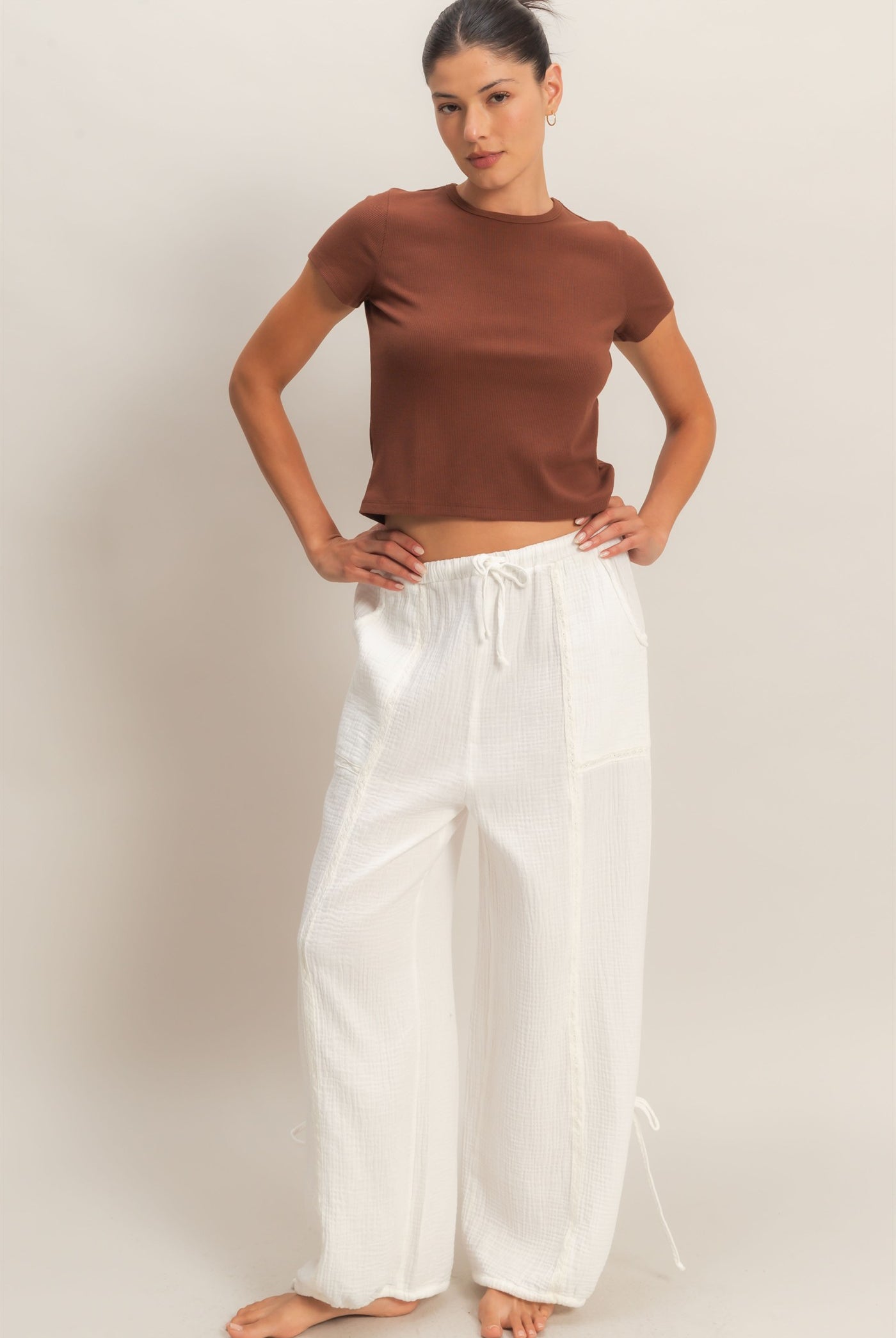 Wholesale Gauze Drawstring Jogger Pants Joggers HF26A822 OFF WHITE HYFVE