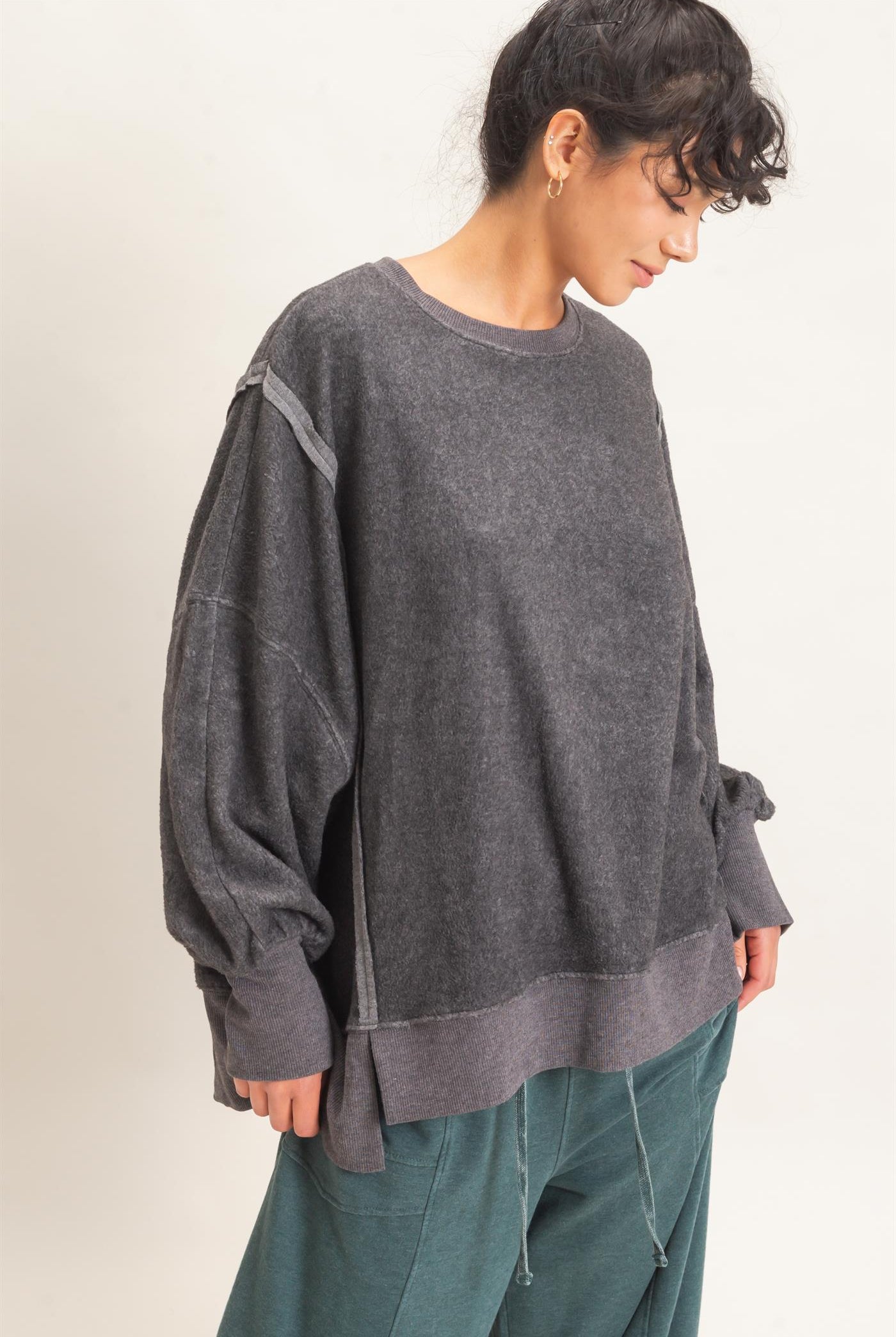 Wholesale Oversized Raw Edge Crew Neck Sweatshirt Sweatshirts DZ26E273 CHARCOAL DOUBLE ZERO