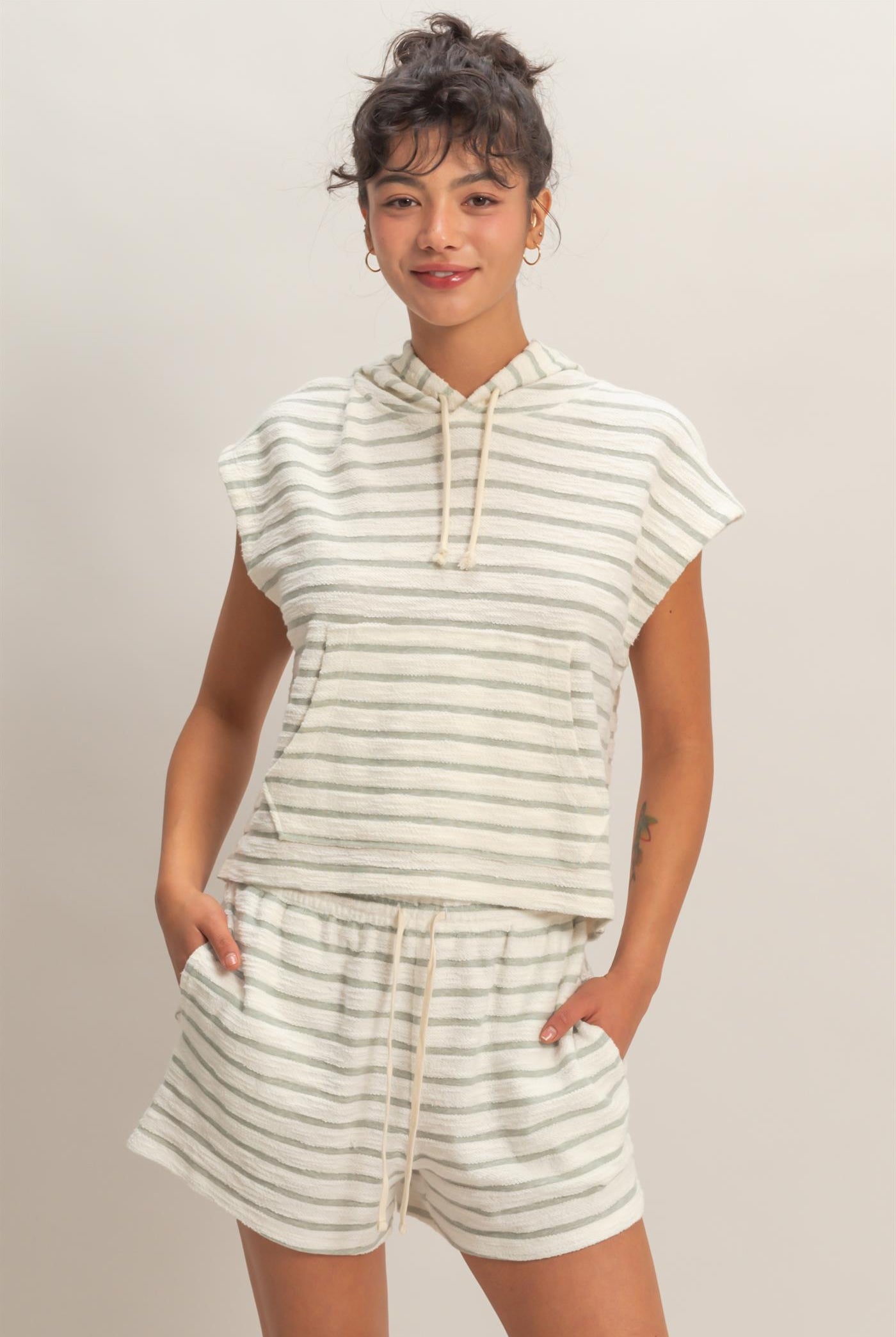 Wholesale Striped Hooded Top With Pocket Clothing Tops DZ26A755 SAGE GREEN HYFVE