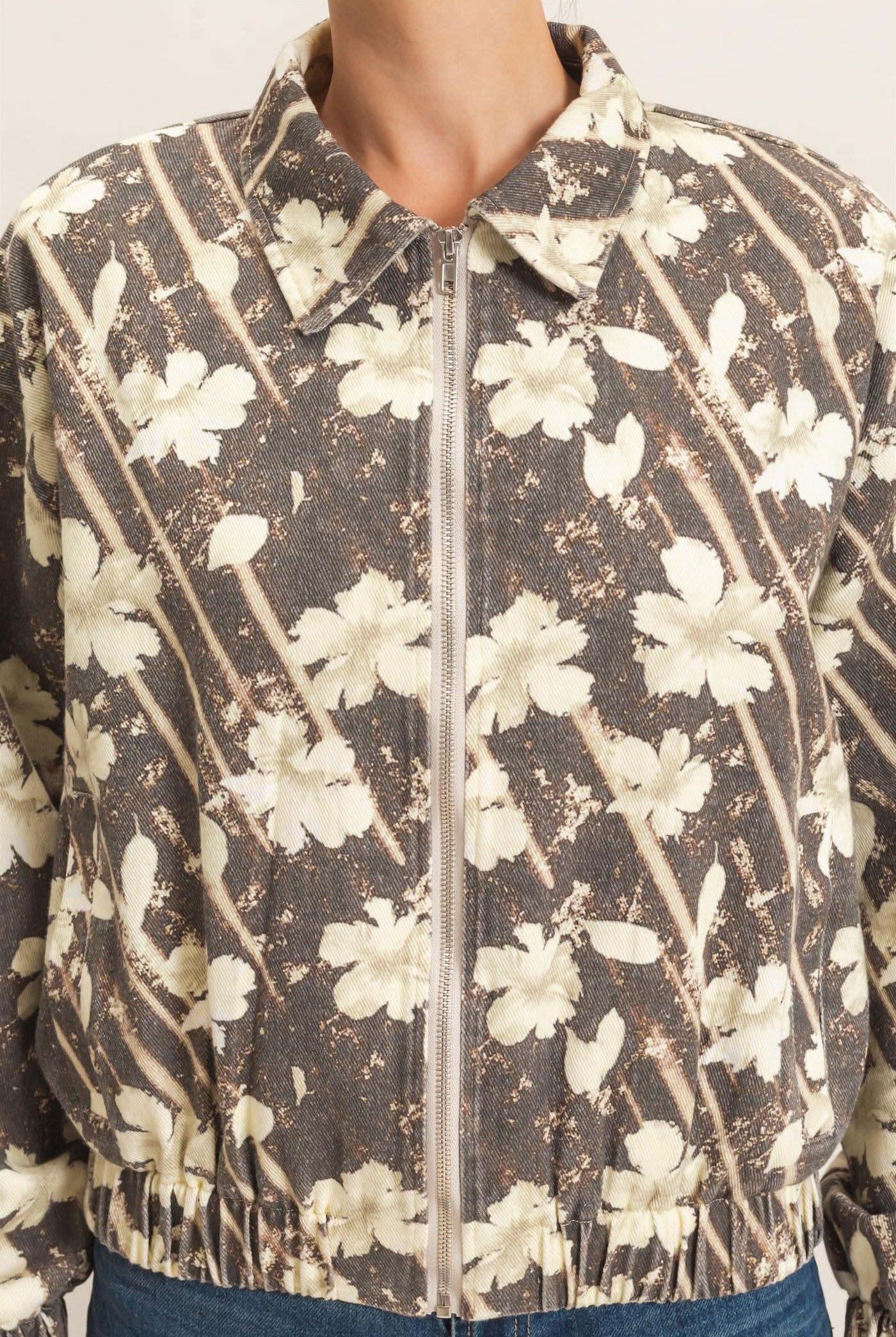 Wholesale Floral Zip-Up Bomber Jacket Bomber Jackets HF26C837 BROWN HYFVE