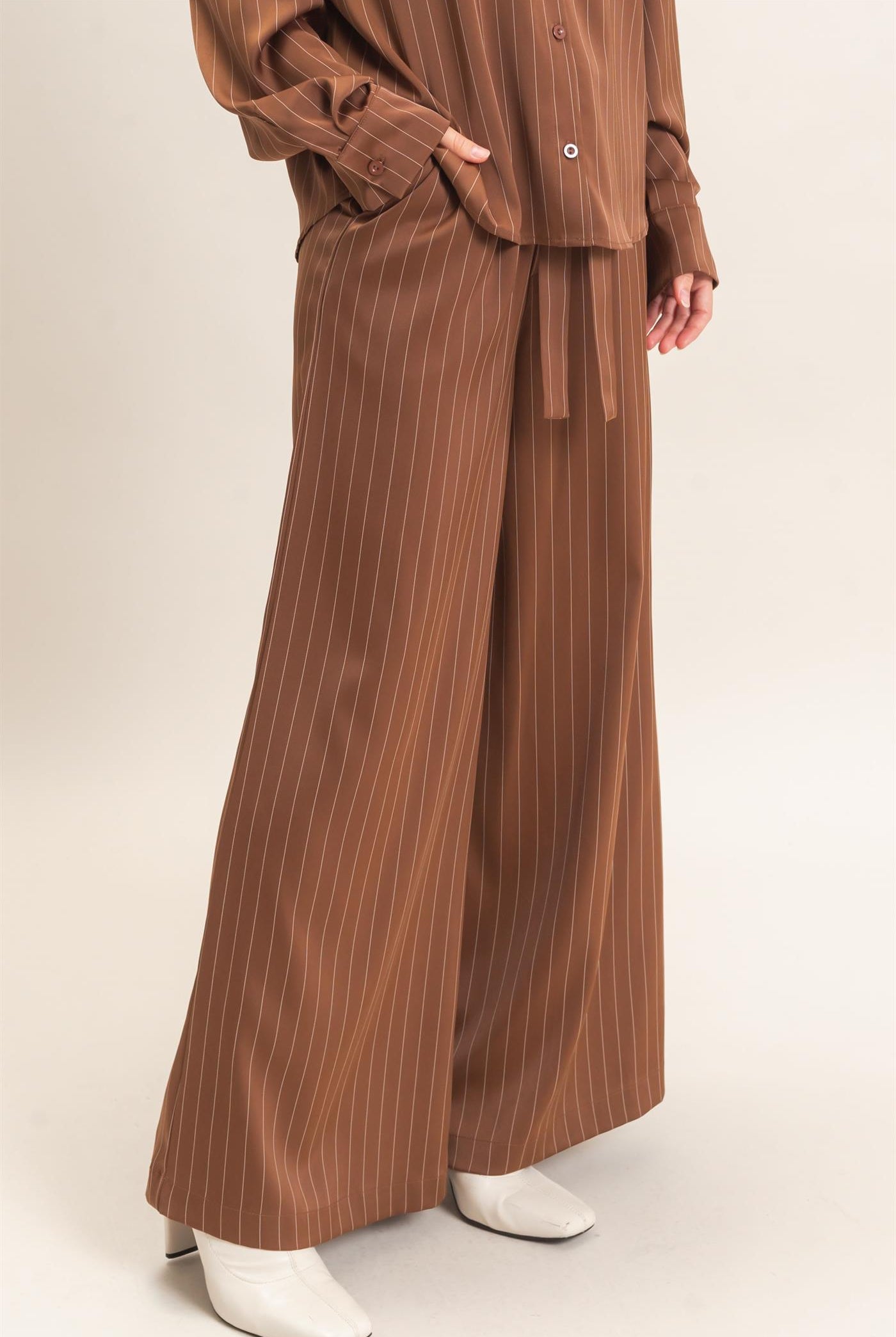 Wholesale Pinstripe Wide-Leg Pants Pants HF25F030 CHOCOLATE HYFVE