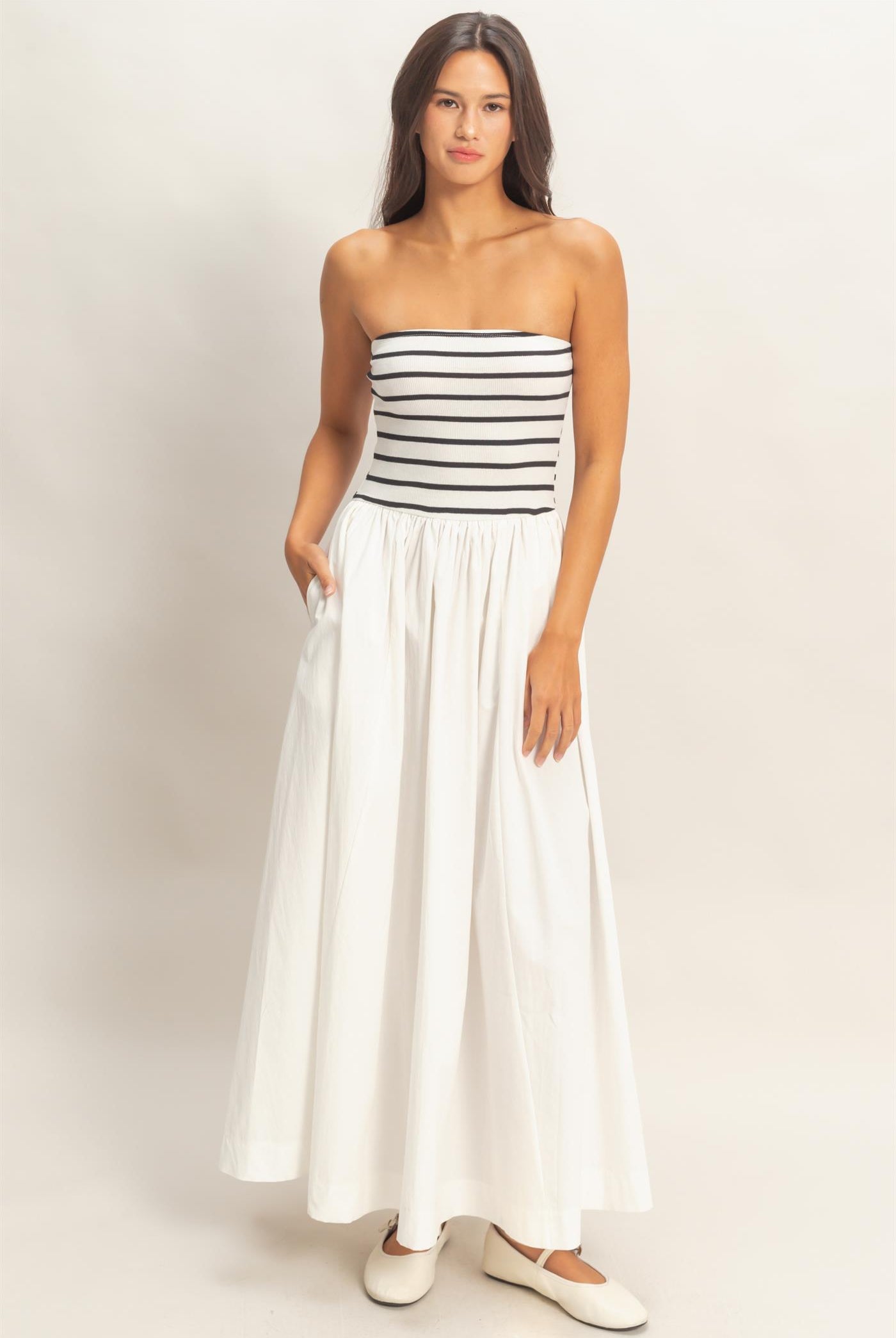 Wholesale Striped Strapless Flowy Midi Dress Dresses DZ26C169 WHITE DOUBLE ZERO