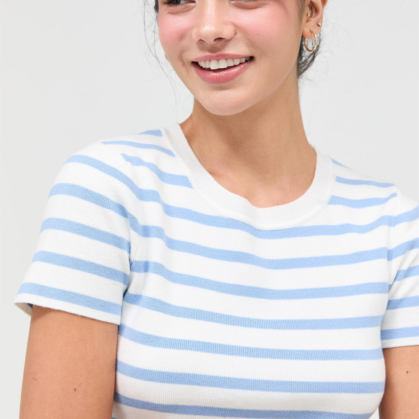 Wholesale Striped And Knit Crew Neck Crop Top Clothing Tops DZ26A139 ICE BLUE DOUBLE ZERO