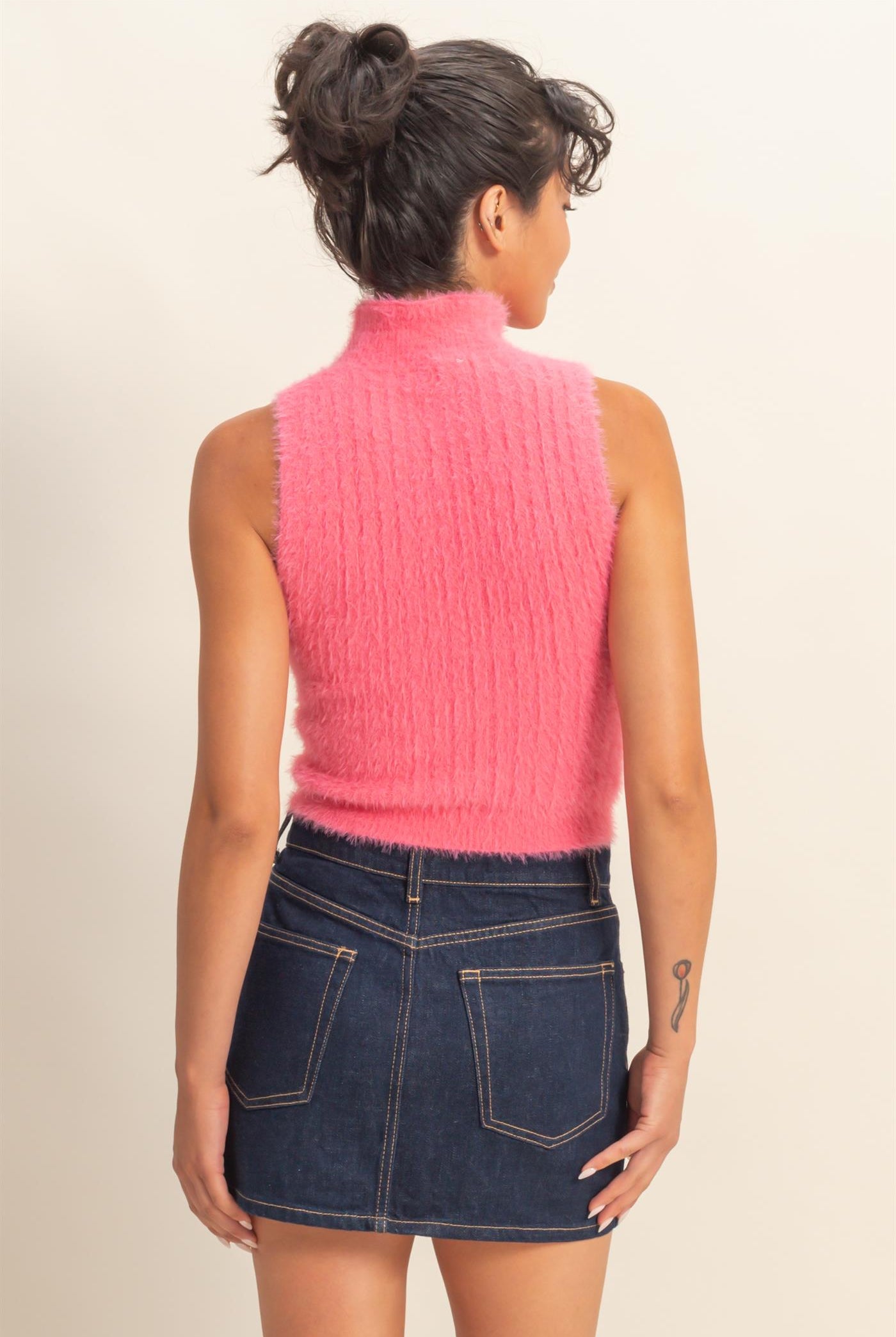 Wholesale Ribbed Sleeveless High Neck Knit Top Clothing Tops DZ25F113 TAFFY PINK HYFVE