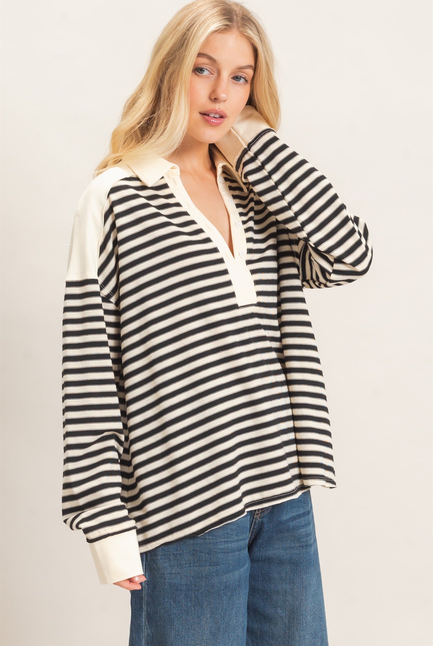 Wholesale Striped Henley Sweatshirt Clothing Tops HF26F089 BLACK HYFVE