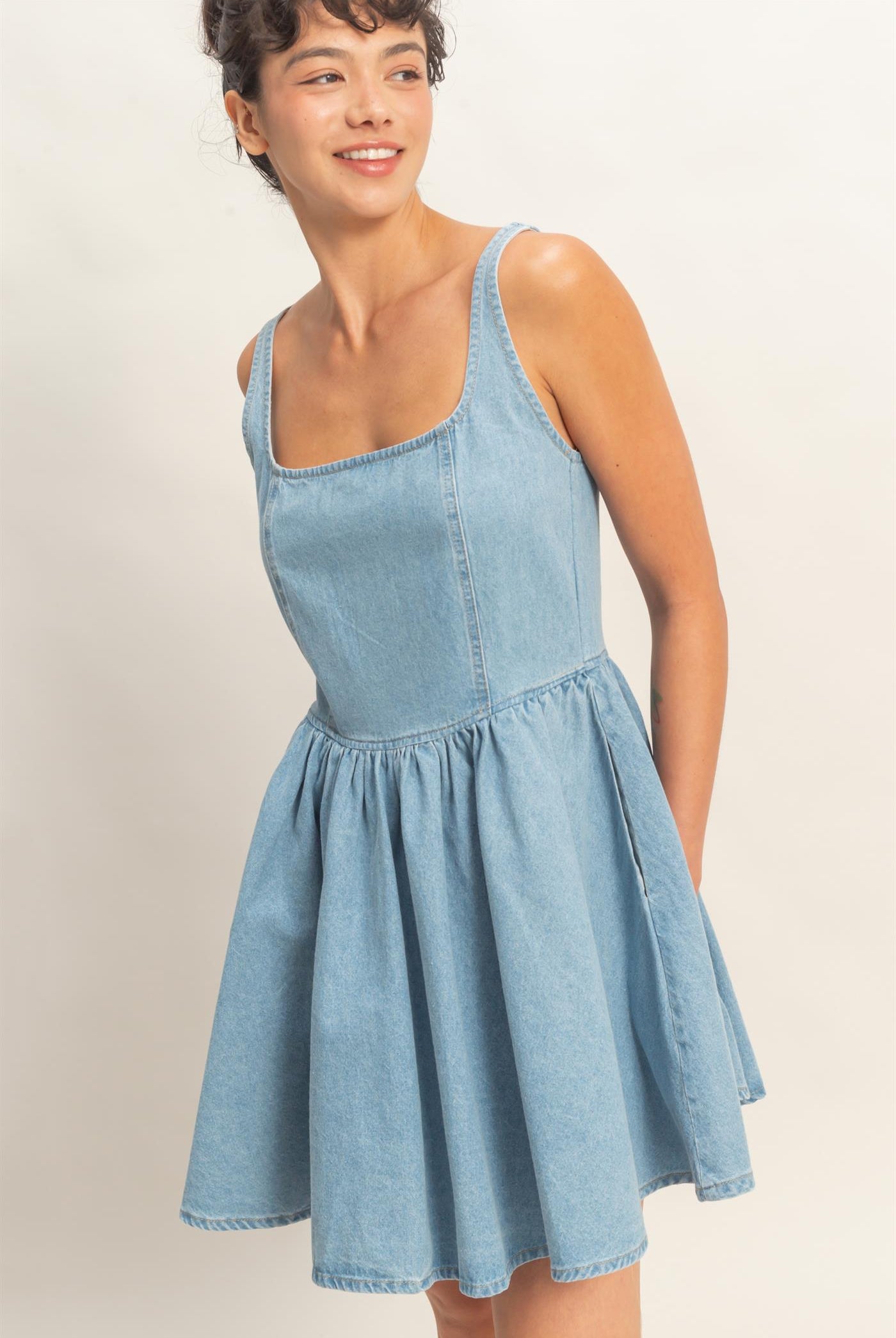 Wholesale Scoop Neck Denim Tank Flowy Mini Dress Dresses DZ26A998 LIGHT BLUE DOUBLE ZERO