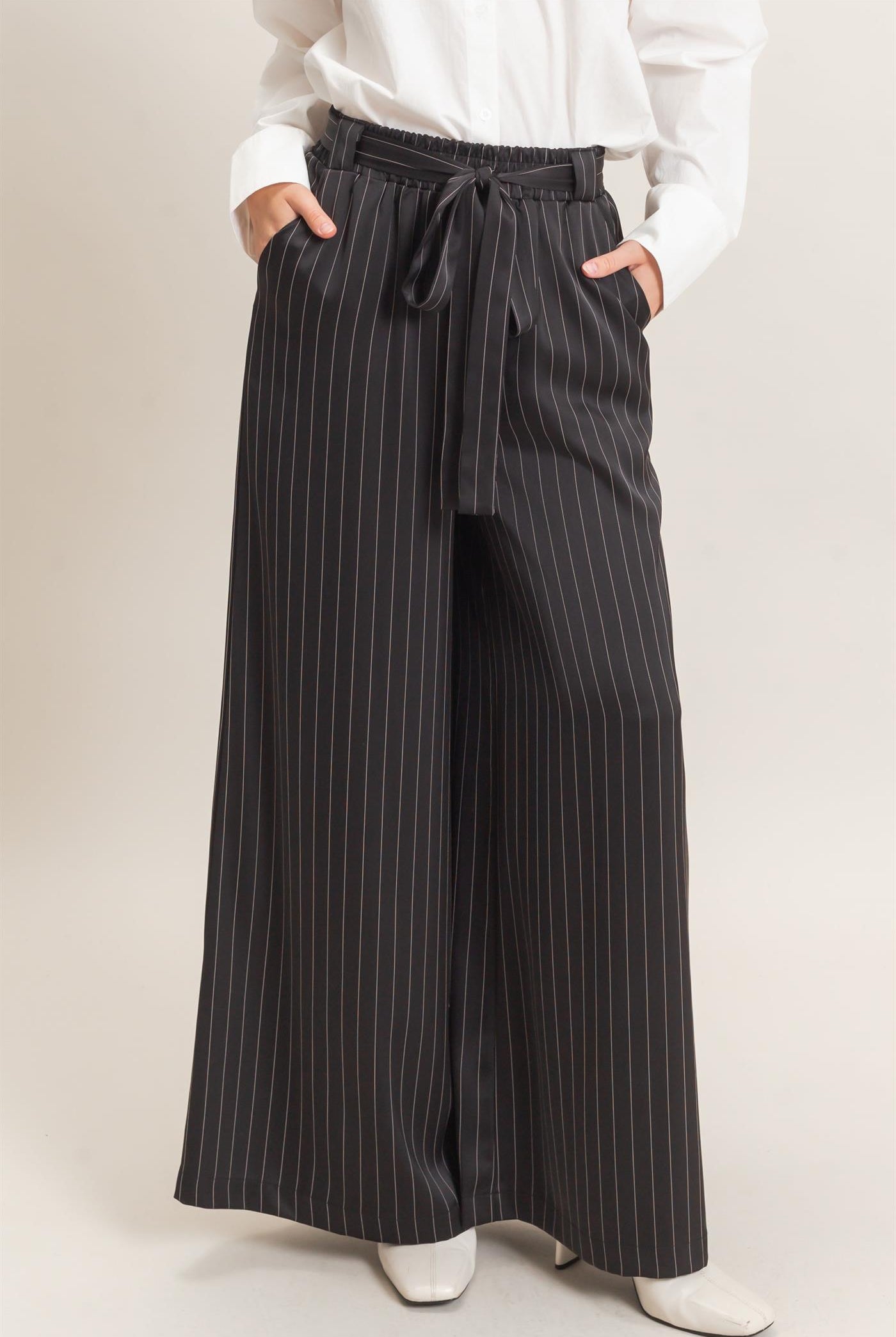 Wholesale Pinstripe Wide-Leg Pants Pants HF25F030 BLACK HYFVE