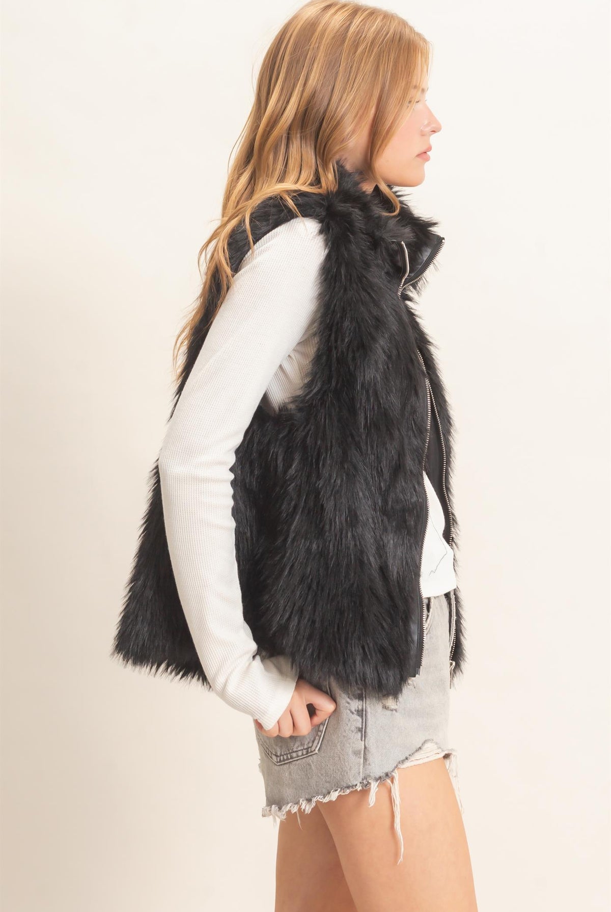 Wholesale Faux Fur Zip-Up Outerwear Vest Vests HF26E532 BLACK HYFVE