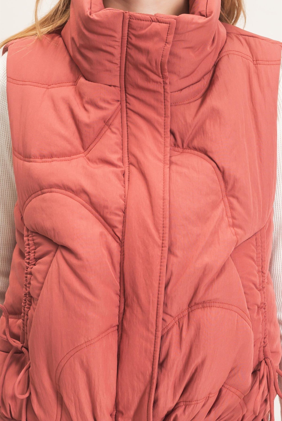 Wholesale Quilted Funnel Neck Puffer Vest Vests HF26F168 BRICK HYFVE
