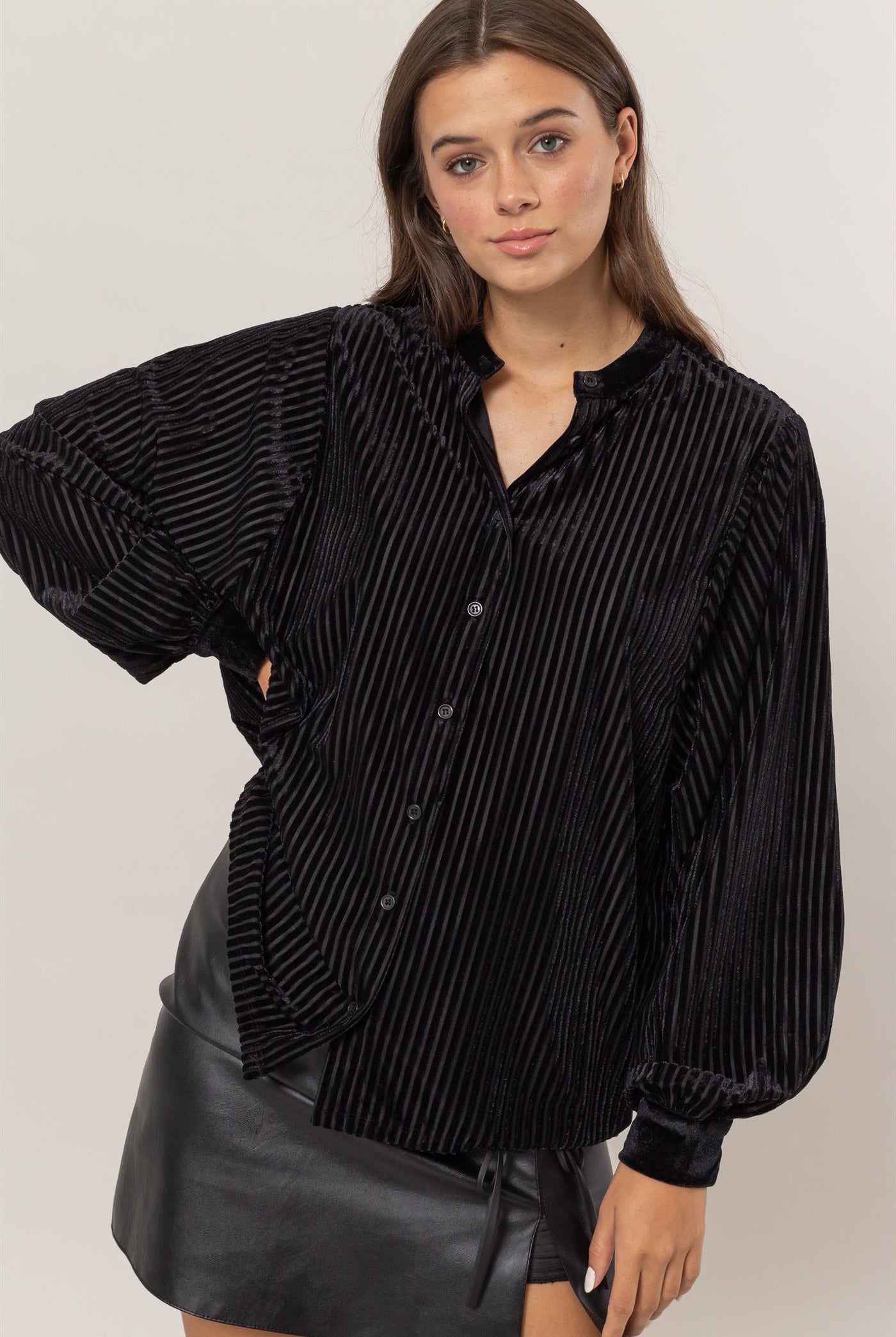 Wholesale Velvet Striped Blouse Blouses HF24F968 BLACK HYFVE