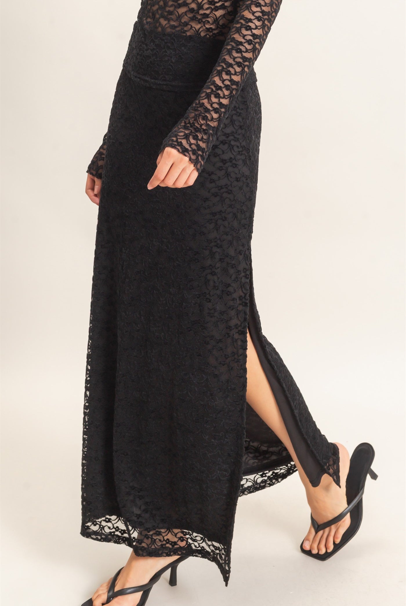 Wholesale Velvet Lace Maxi Skirt Skirts HF26E702 BLACK HYFVE