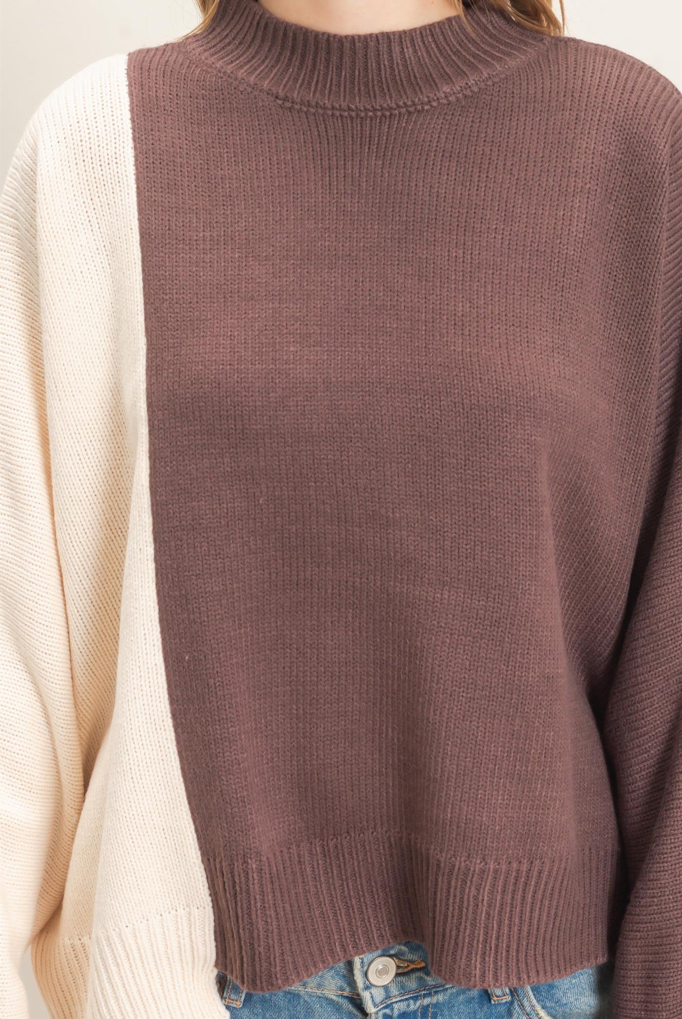 Wholesale Two-Tone Knit Sweater Sweaters HF26F184 BROWN HYFVE
