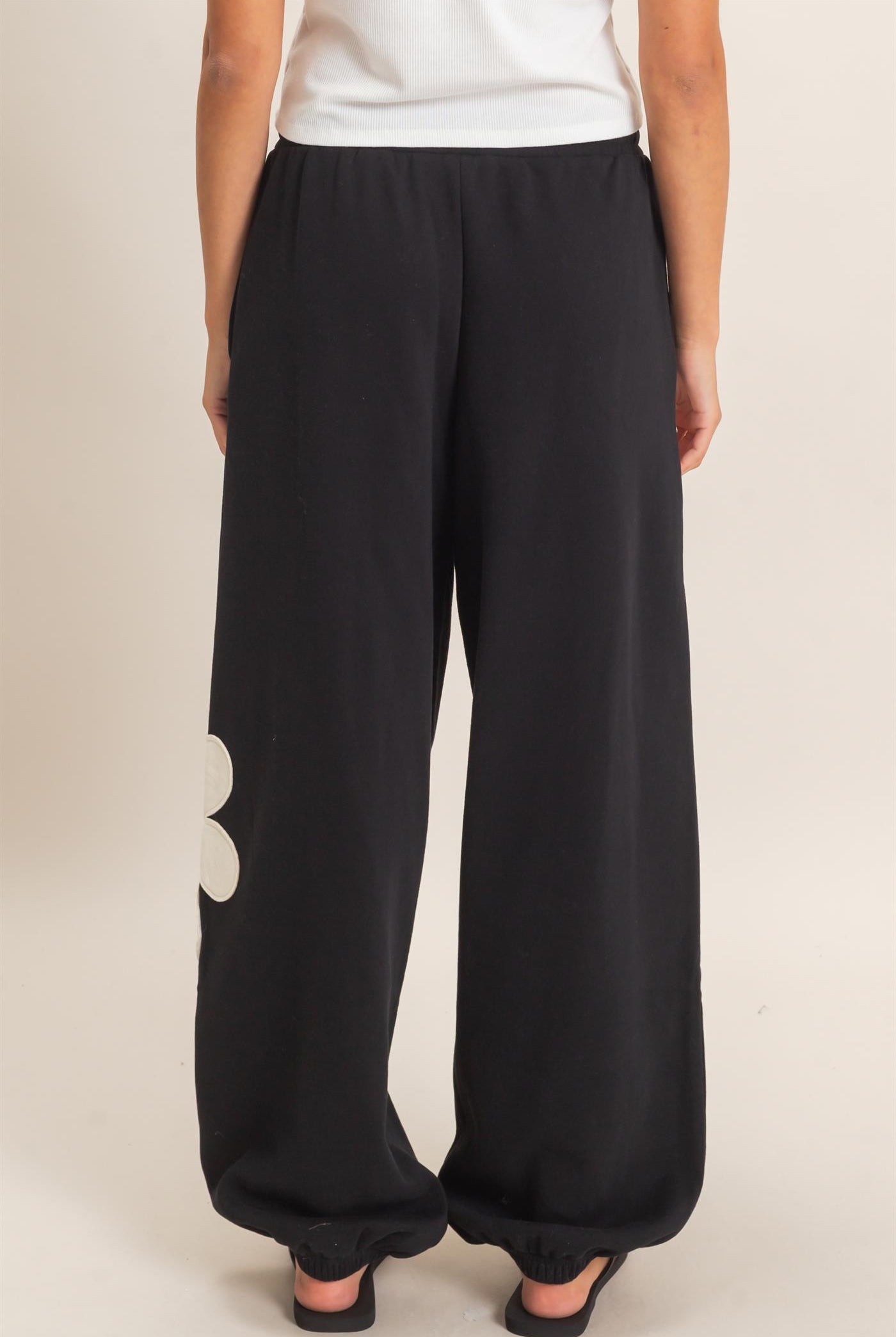 Wholesale Floral Applique Drawstring Jogger Pants Joggers DZ26F308 BLACK DOUBLE ZERO