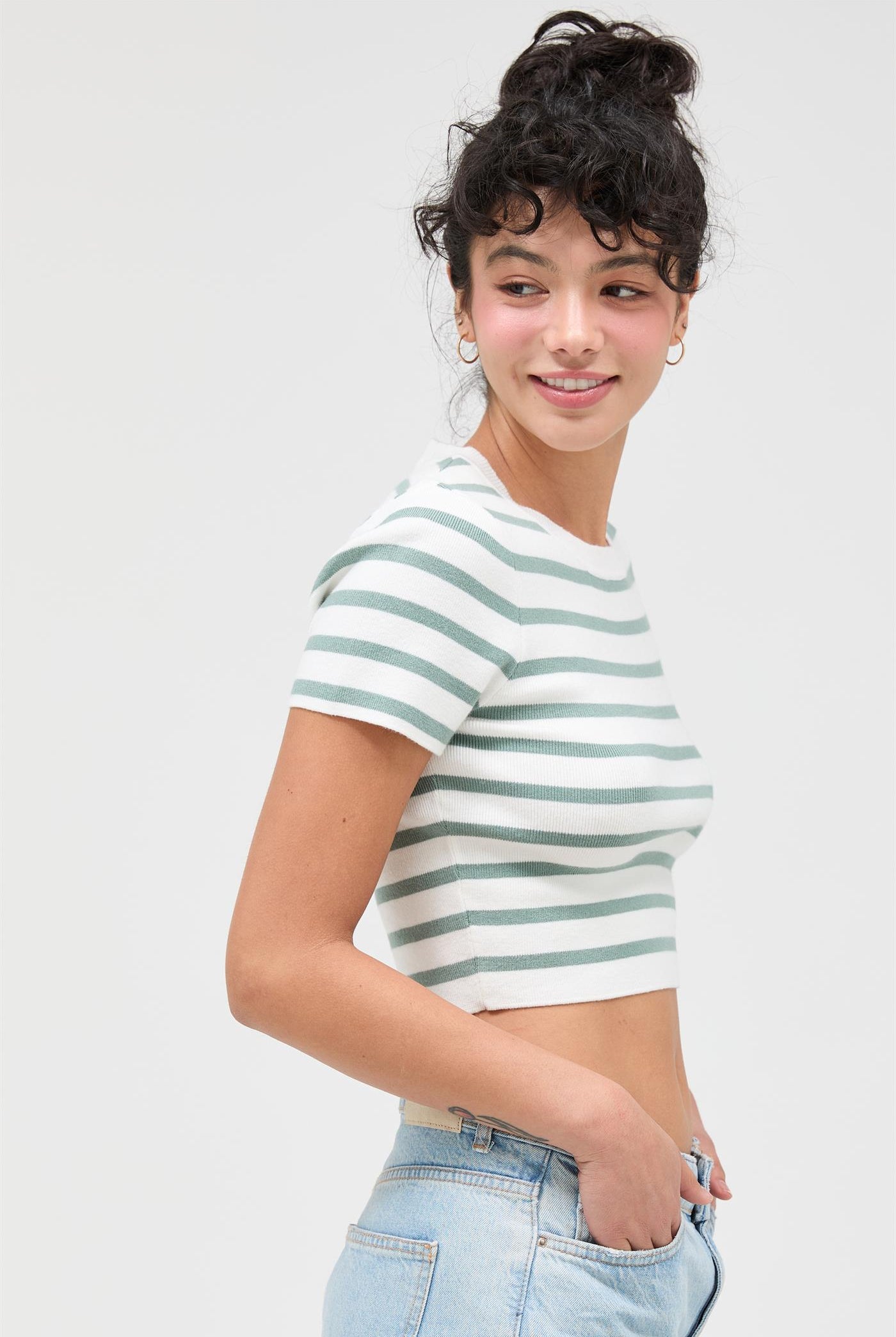 Wholesale Striped And Knit Crew Neck Crop Top Clothing Tops DZ26A139 SAGE GREEN DOUBLE ZERO