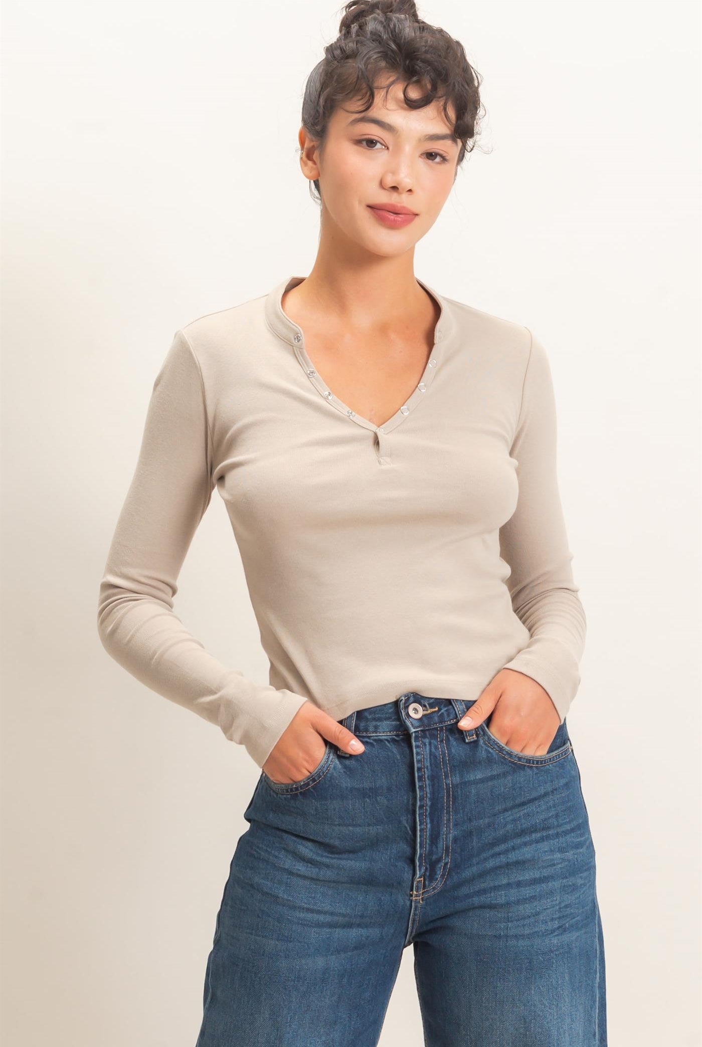 Wholesale Long Sleeve Henley Top Clothing Tops DZ26E865 WARM GRAY DOUBLE ZERO