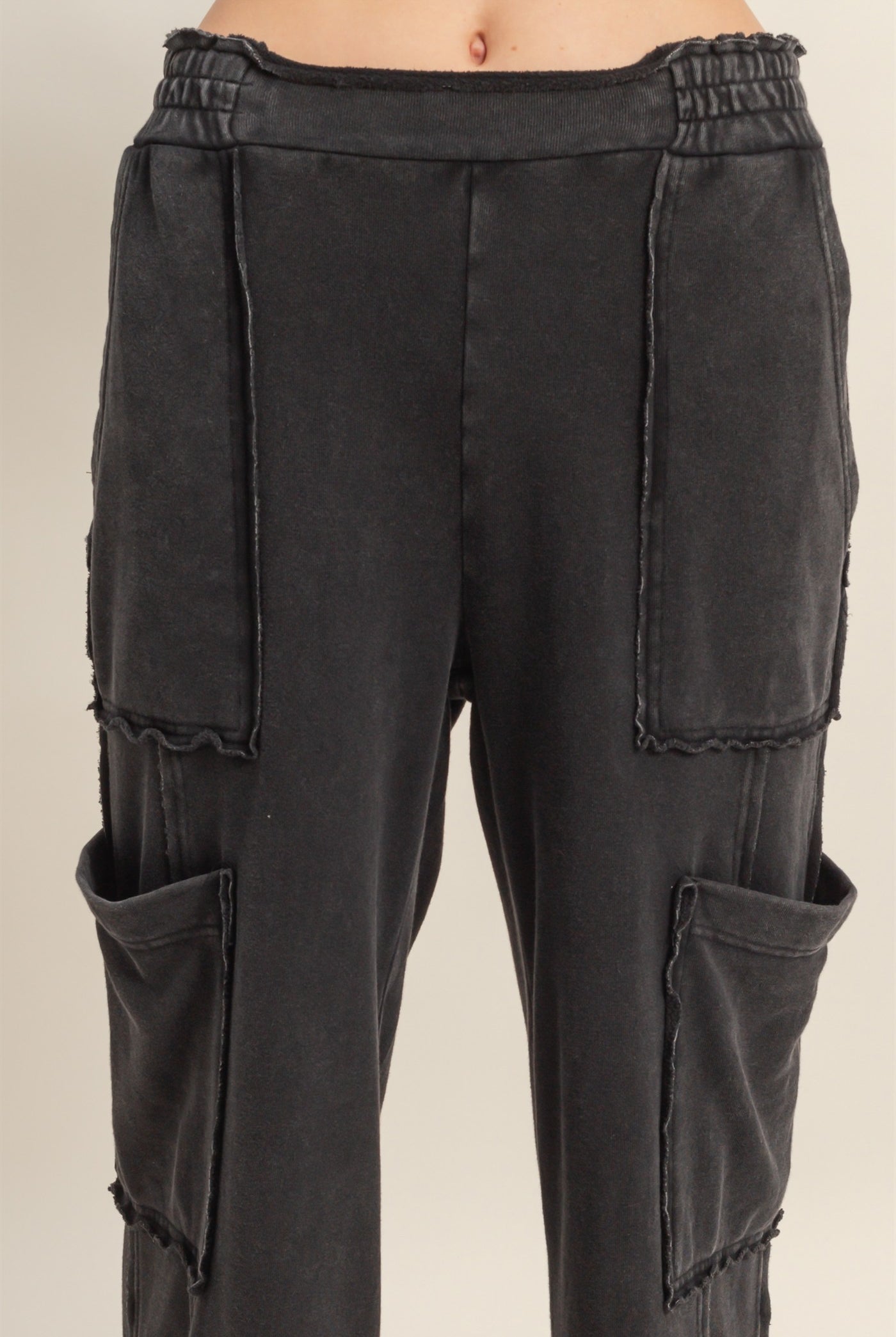 Wholesale Mineral Wash Oversized Utility Sweatpants Sweatpants DZ25C903 BLACK DOUBLE ZERO