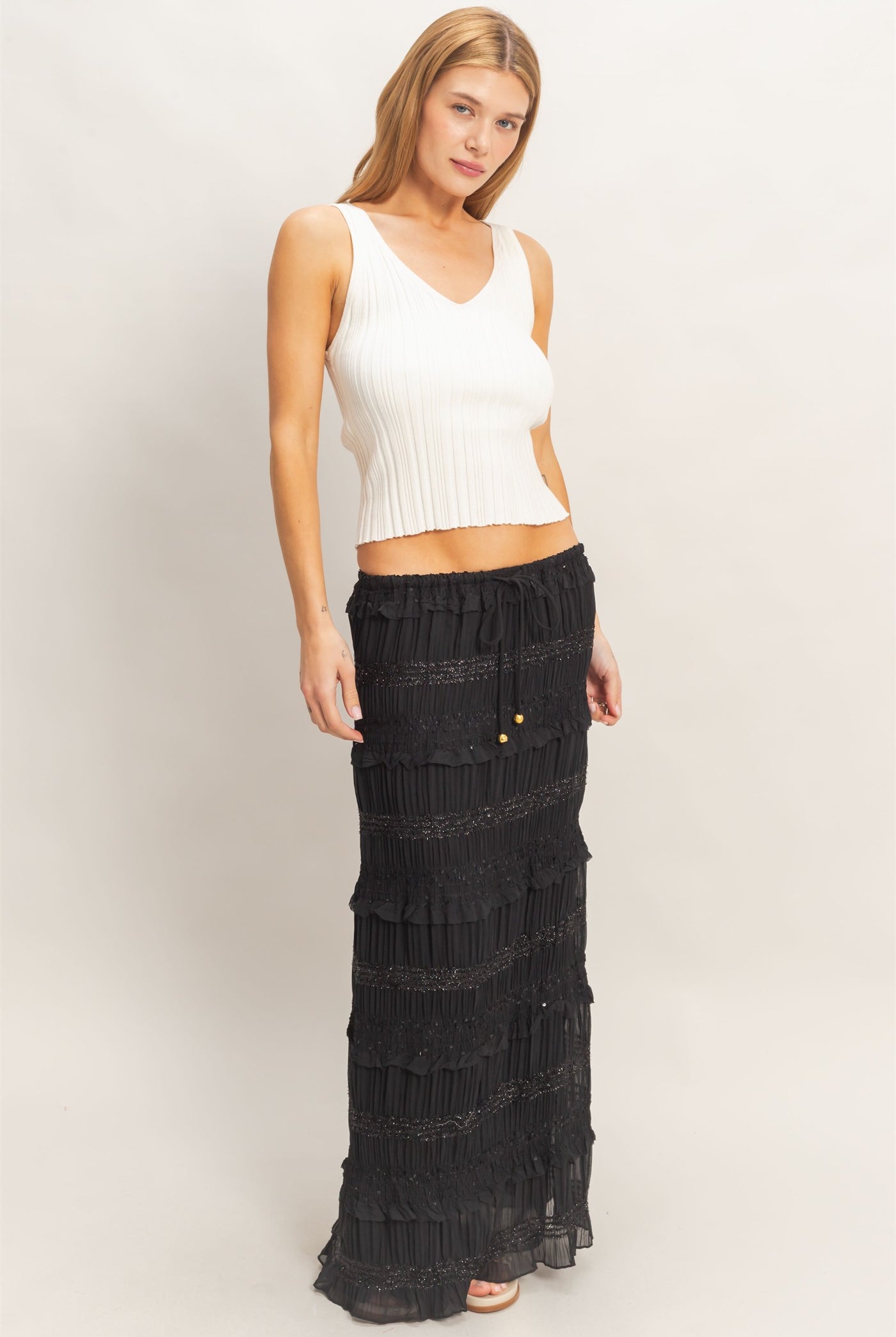 Wholesale Tiered Ruffle Midi Skirt Skirts HF25E833 BLACK HYFVE