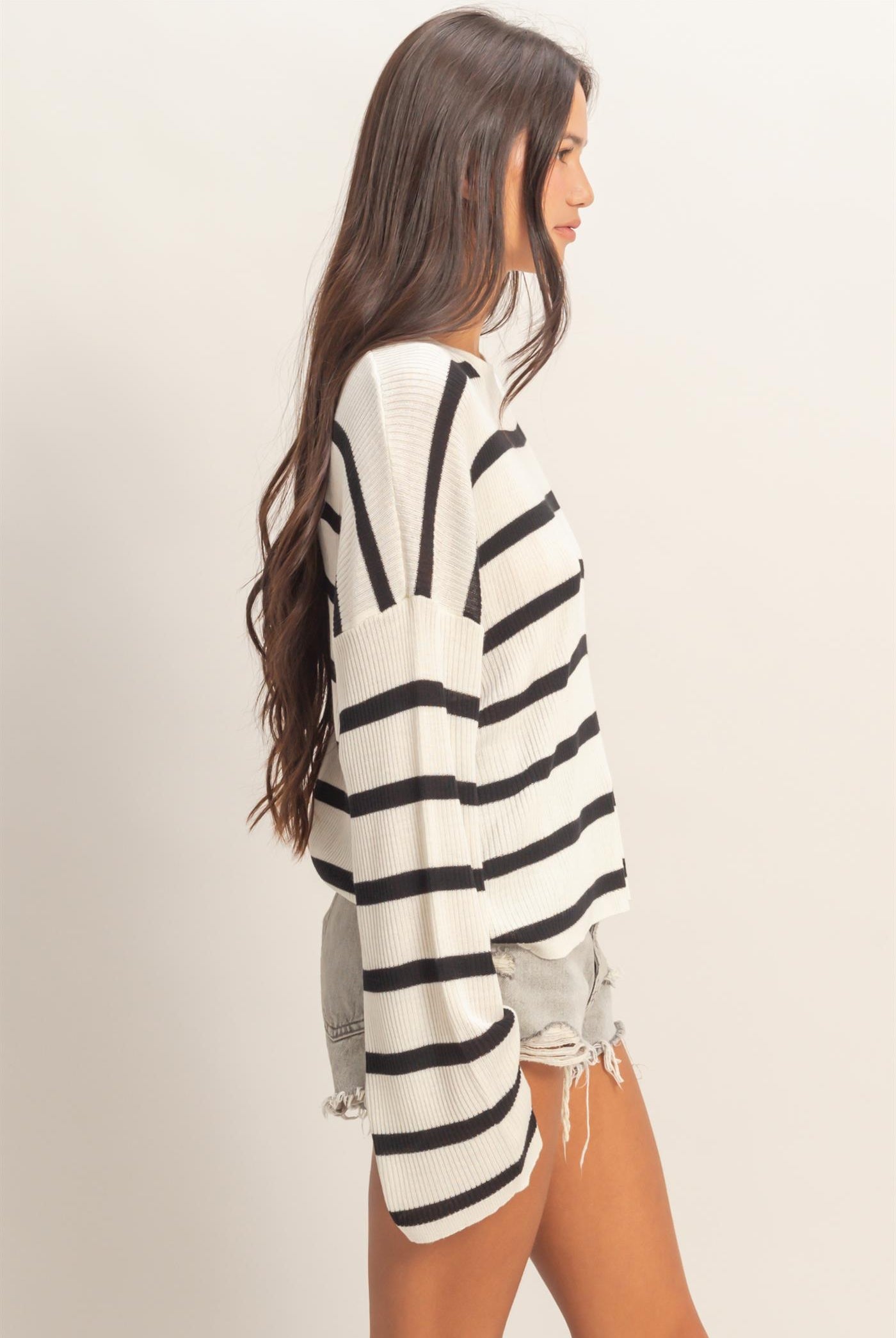 Wholesale Lightweight Wide-Sleeve Striped Sweater Clothing Tops DZ26A329 BLACK DOUBLE ZERO