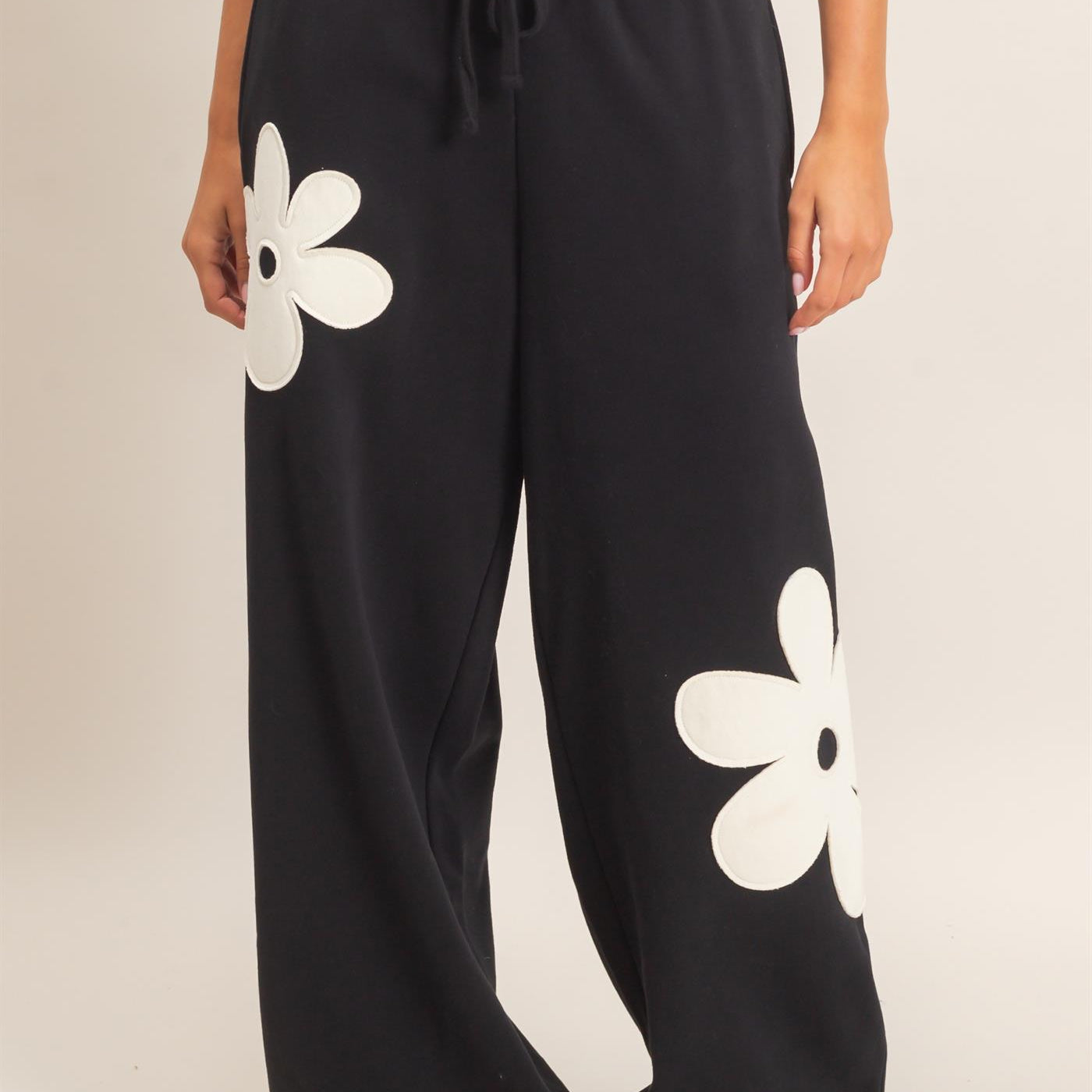 Wholesale Floral Applique Drawstring Jogger Pants Joggers DZ26F308 BLACK DOUBLE ZERO