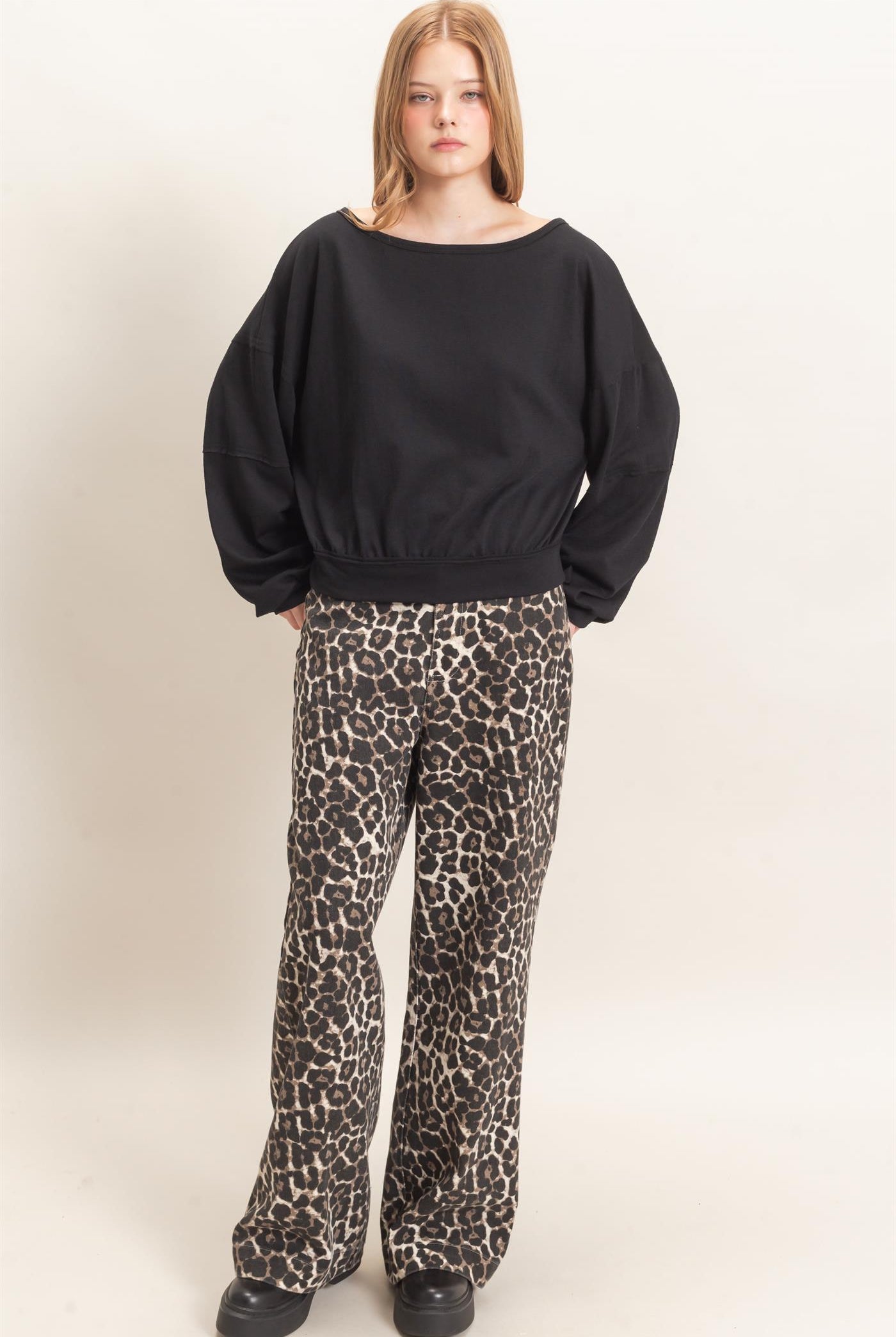 Wholesale Relaxed Boat Neck Long Sleeve Top Clothing Tops HF25F340 BLACK HYFVE