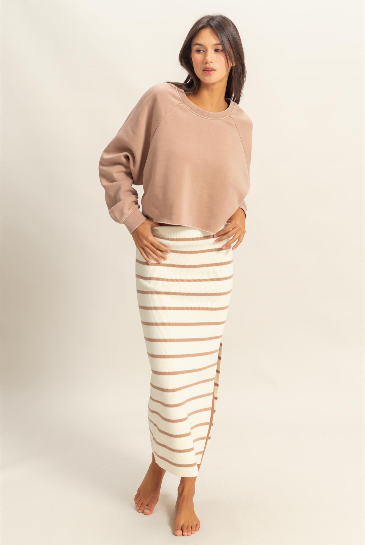 Wholesale Laid Back Crop Sweatshirt Sweatshirts DZ25C445 DARK TAUPE DOUBLE ZERO