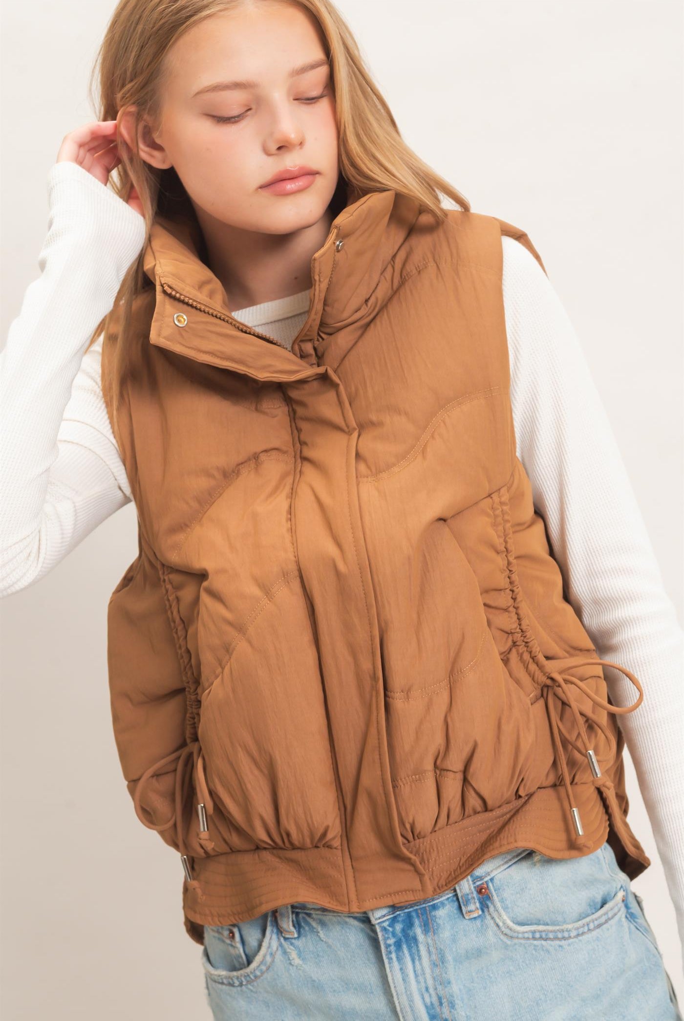 Wholesale Quilted Funnel Neck Puffer Vest Vests HF26F168 BROWN HYFVE