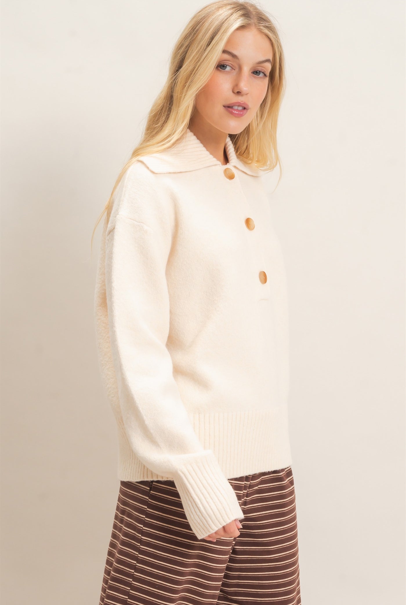 Wholesale Button-Up Collared Sweater Sweaters HF26E752 WARM ECRU HYFVE