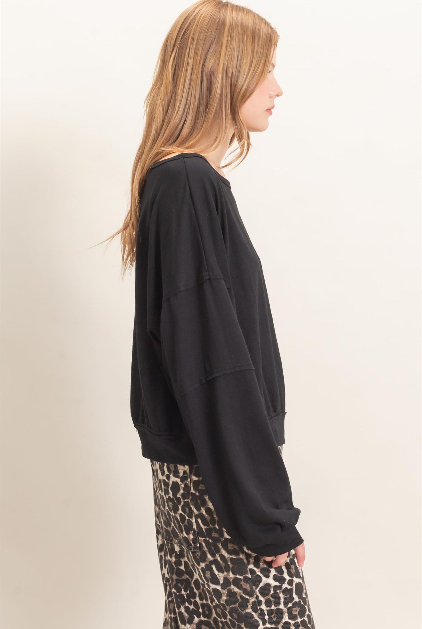 Wholesale Relaxed Boat Neck Long Sleeve Top Clothing Tops HF25F340 BLACK HYFVE