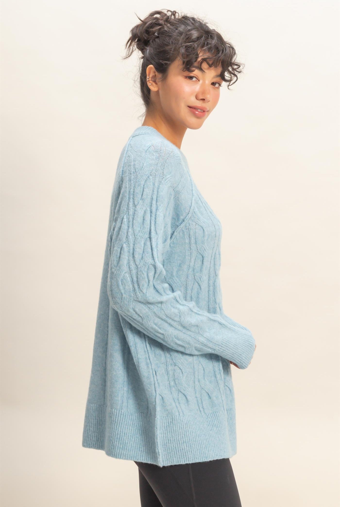 Wholesale Crew Neck Cable Knit Sweater Pullover Sweaters DZ25E957 SKY BLUE HYFVE