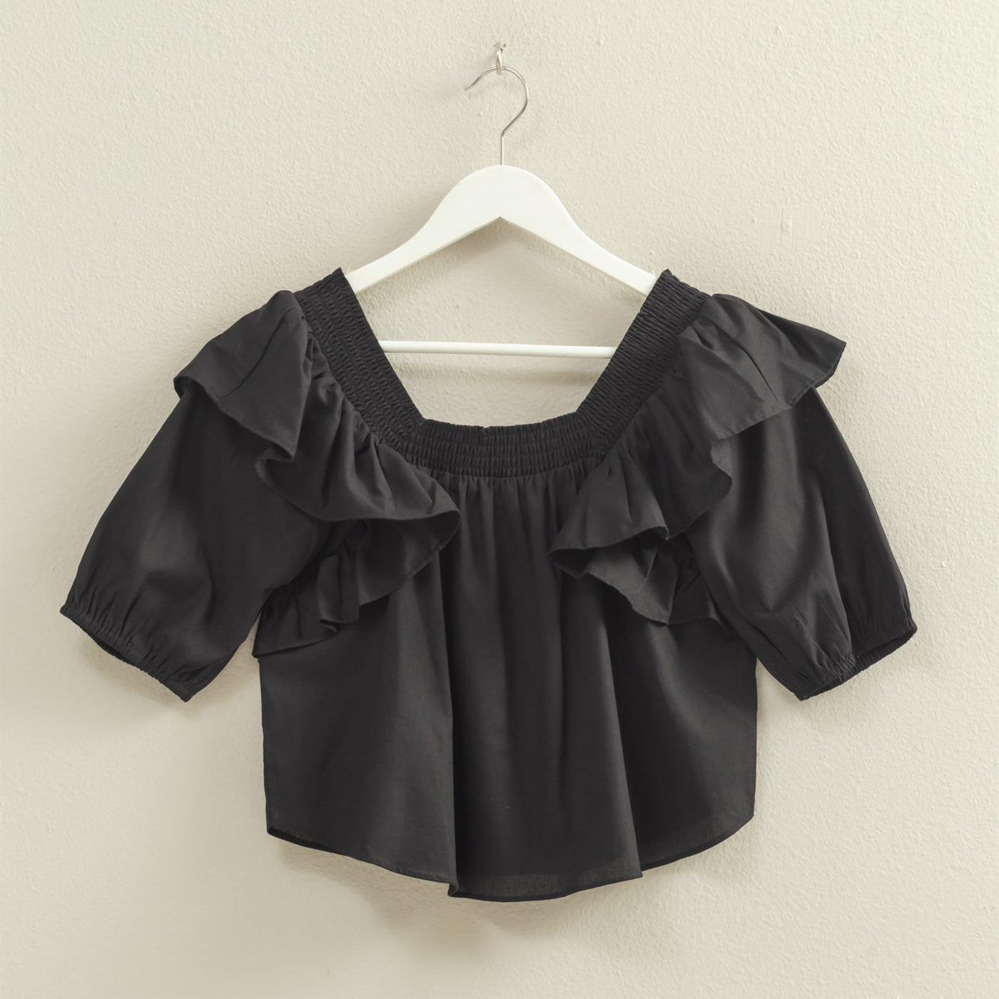 Wholesale Ruffled Short Sleeve Top Clothing Tops HF22C757 BLACK HYFVE