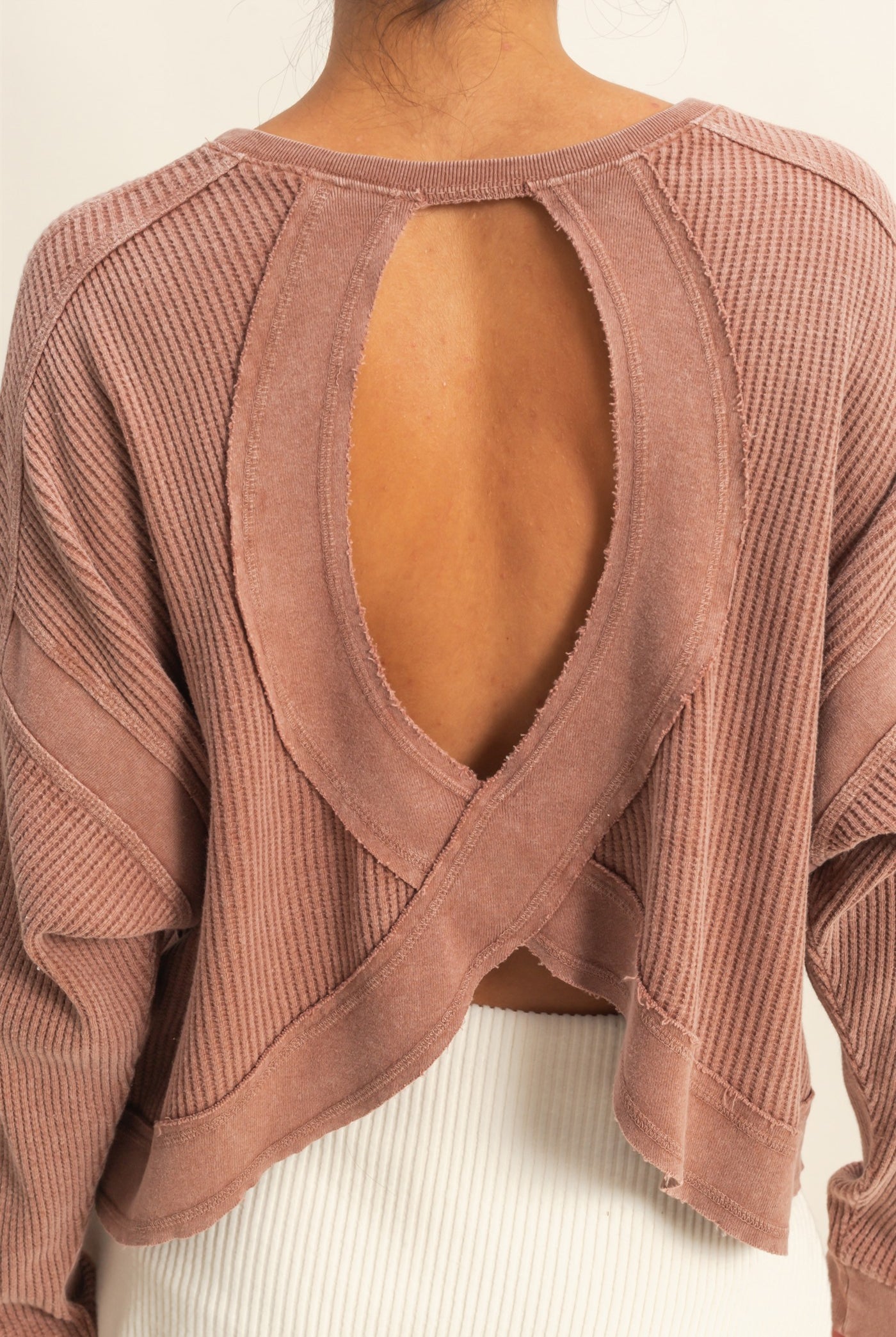 Wholesale Open Back Textured Knit Long Sleeve Top Clothing Tops DZ26A626 CHESTNUT DOUBLE ZERO