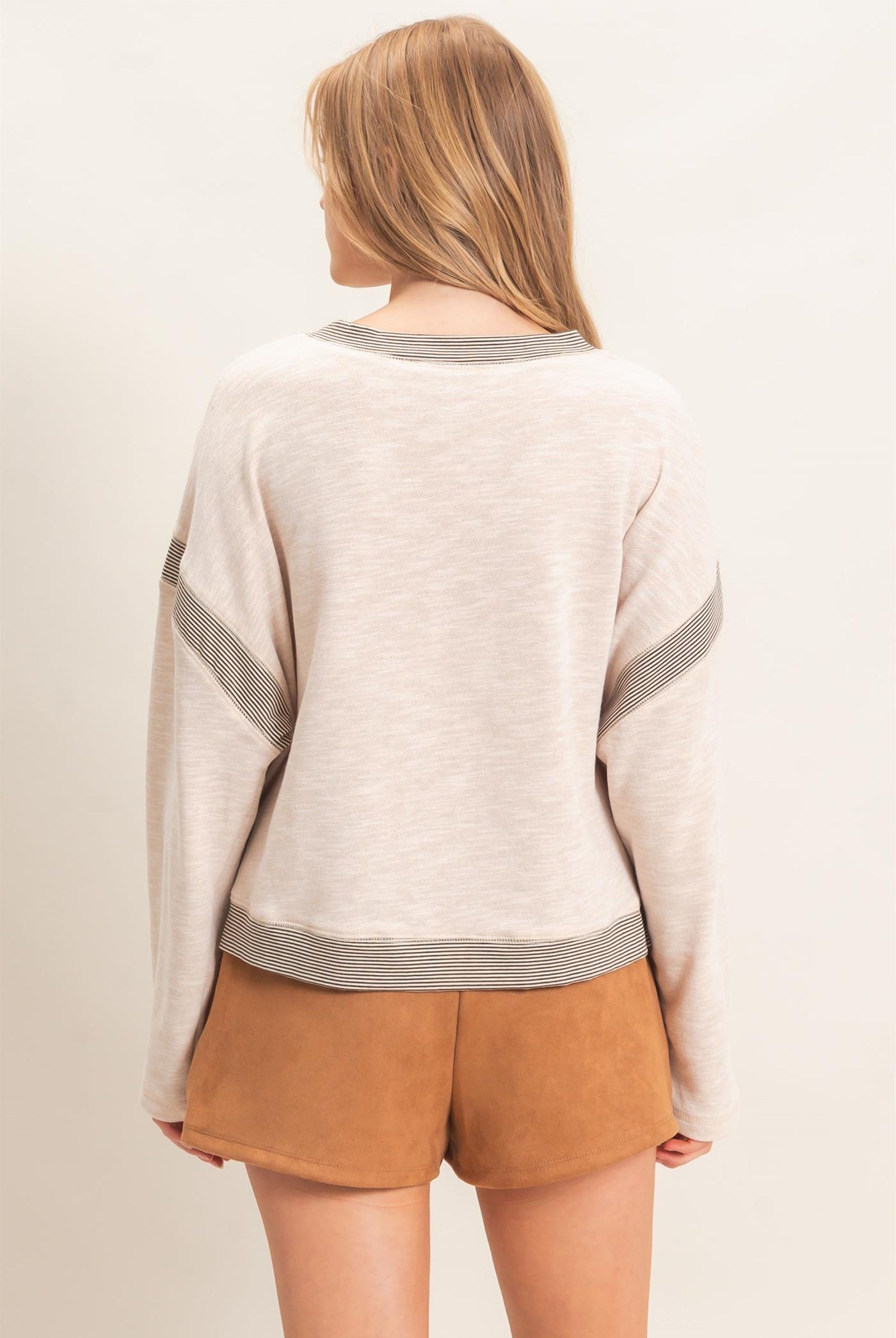 Wholesale Striped Trim Pocket Sweatshirt Sweatshirts HF26E557 OATMEAL HYFVE