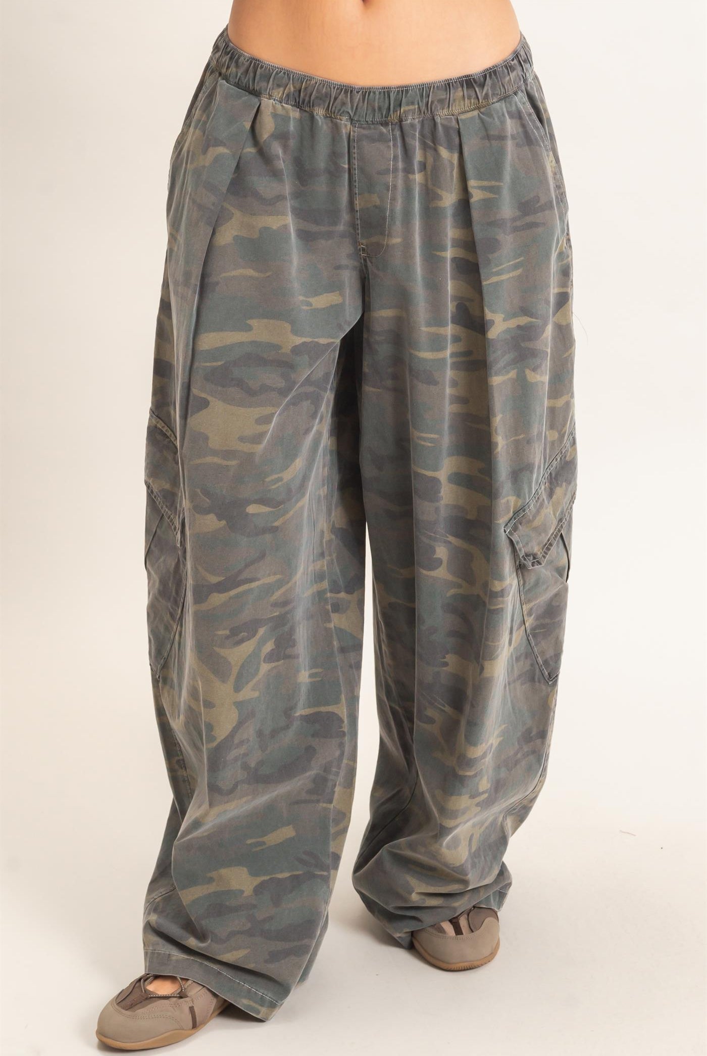 Wholesale Camouflage Cargo Pocket Pants Pants DZ26C891 DARK GREEN DOUBLE ZERO